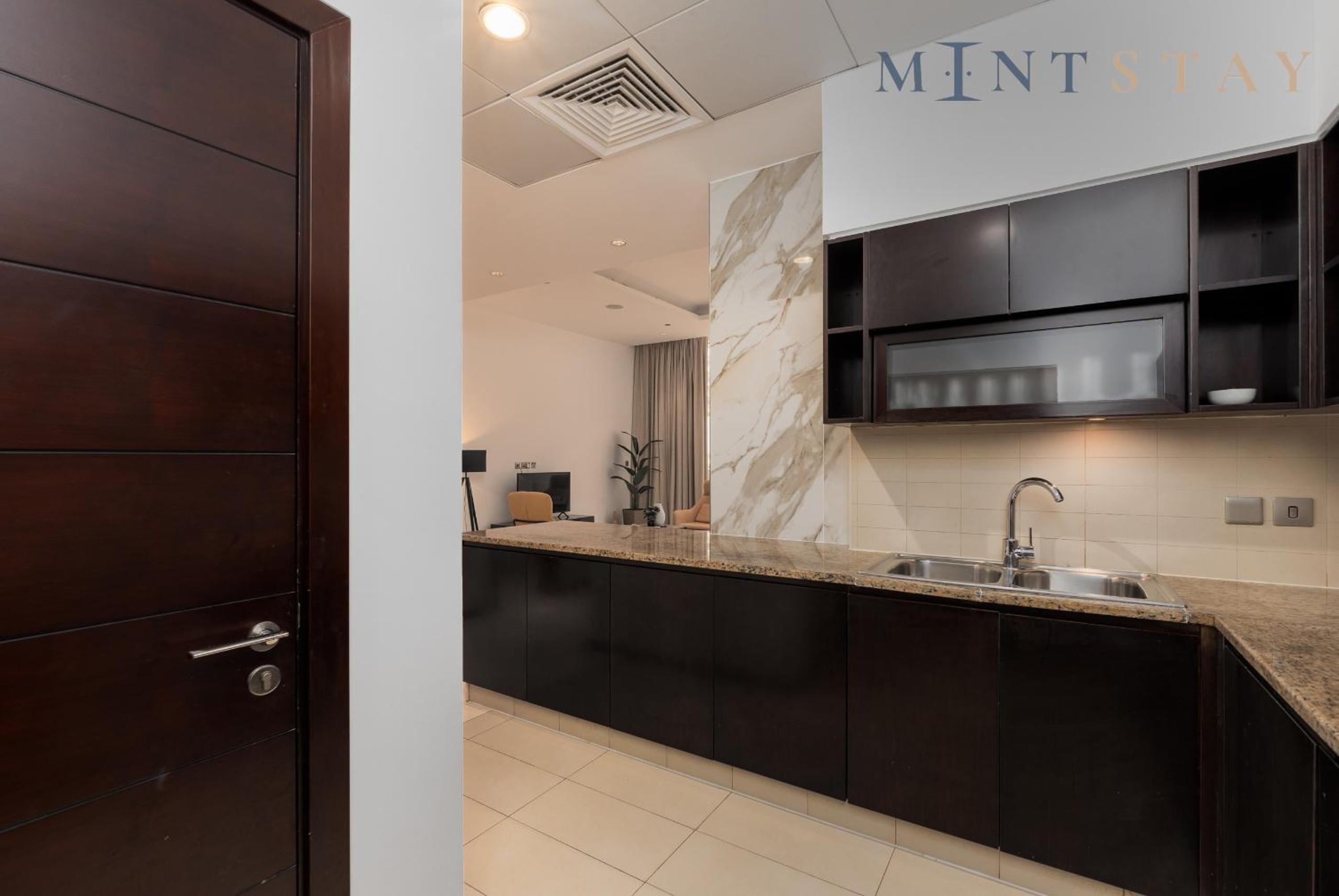 Tiara Beach Residences, Palm Jumeirah Dubai - Mint Stay
