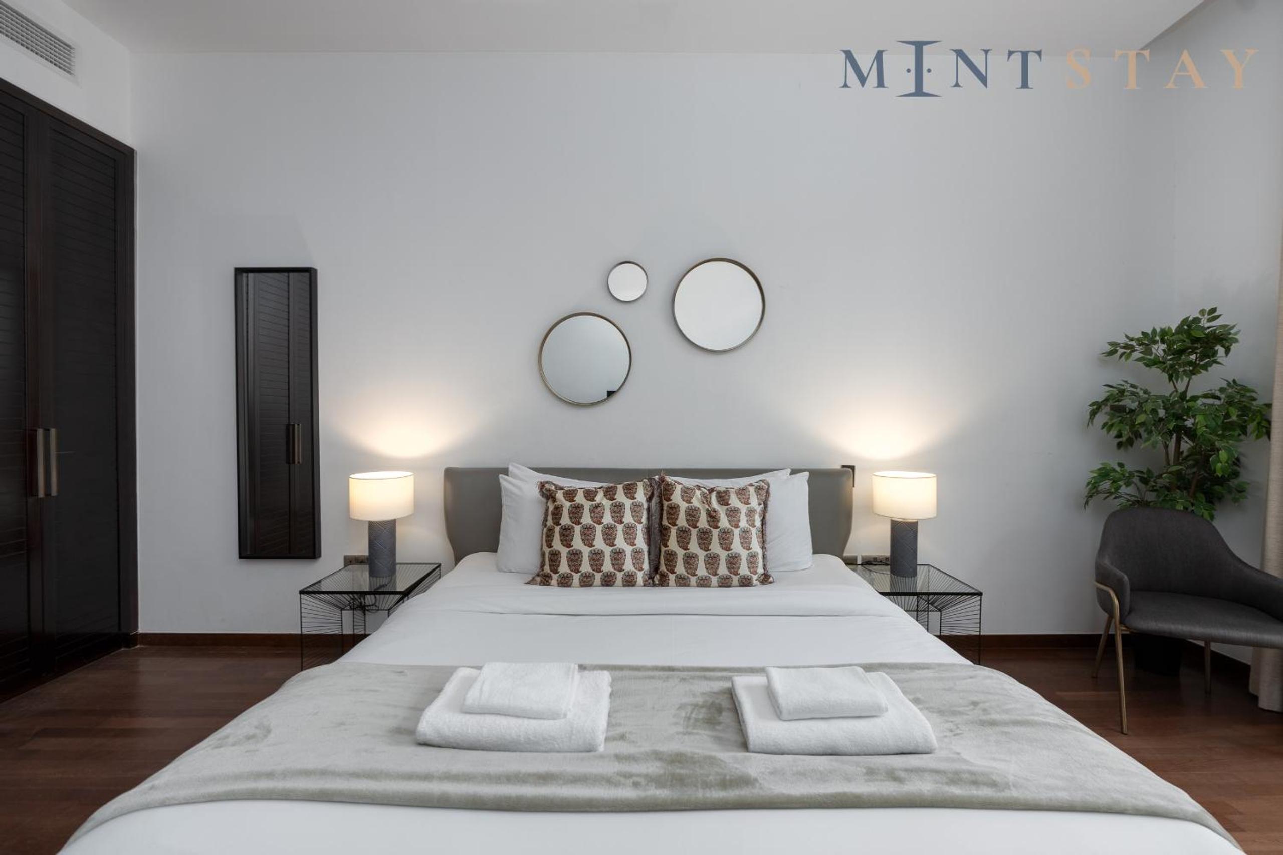 Tiara Beach Residences, Palm Jumeirah Dubai - Mint Stay