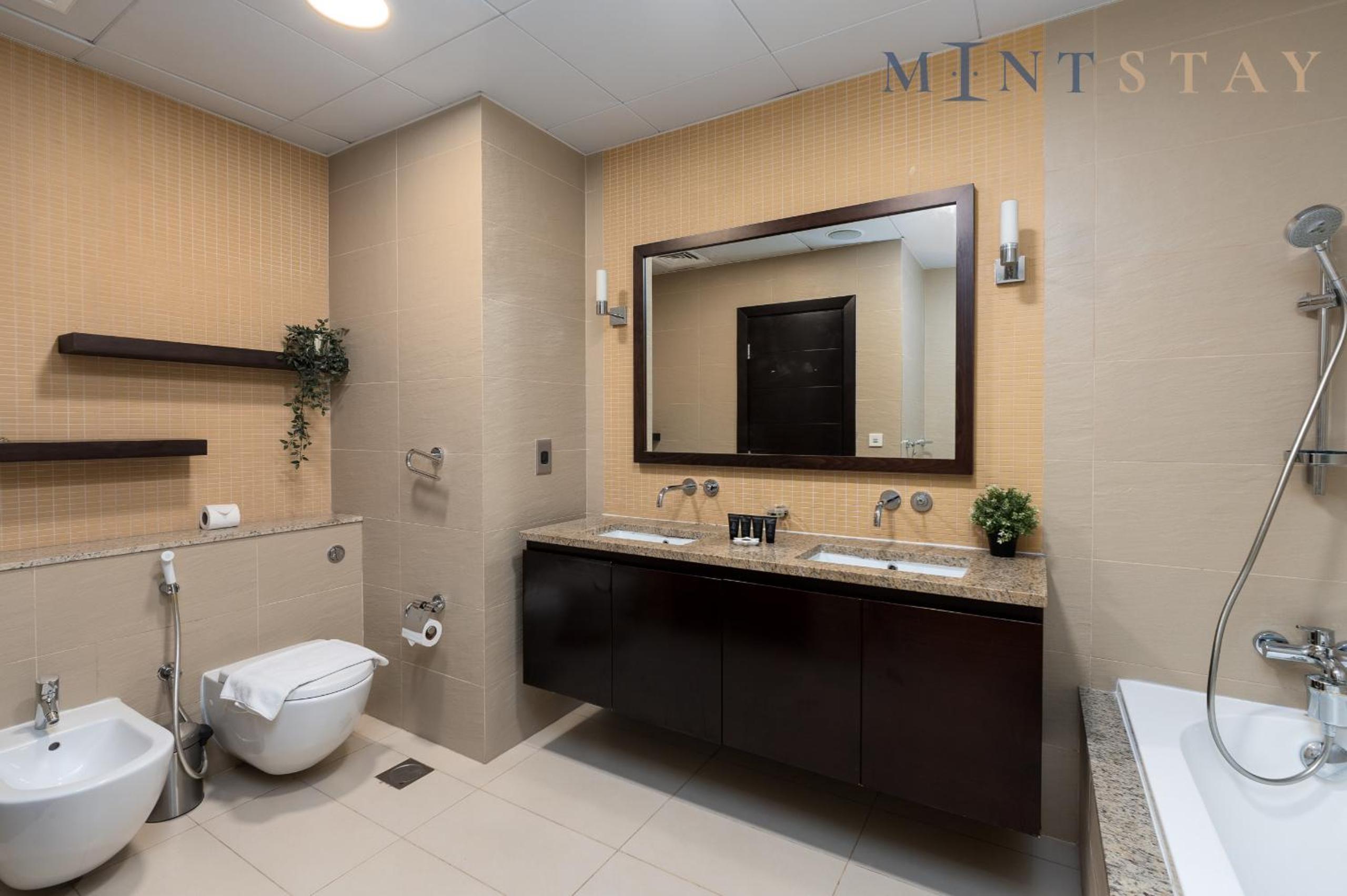 Tiara Beach Residences, Palm Jumeirah Dubai - Mint Stay