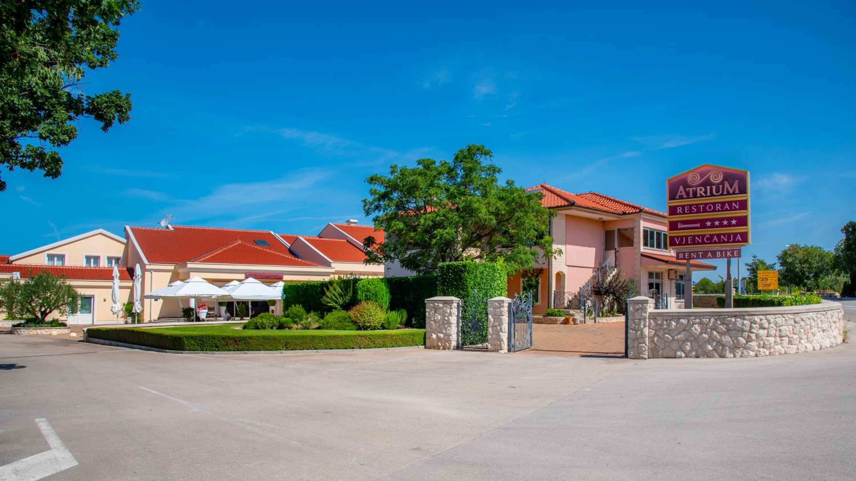 Guest Accommodation Atrium Gulin view 2