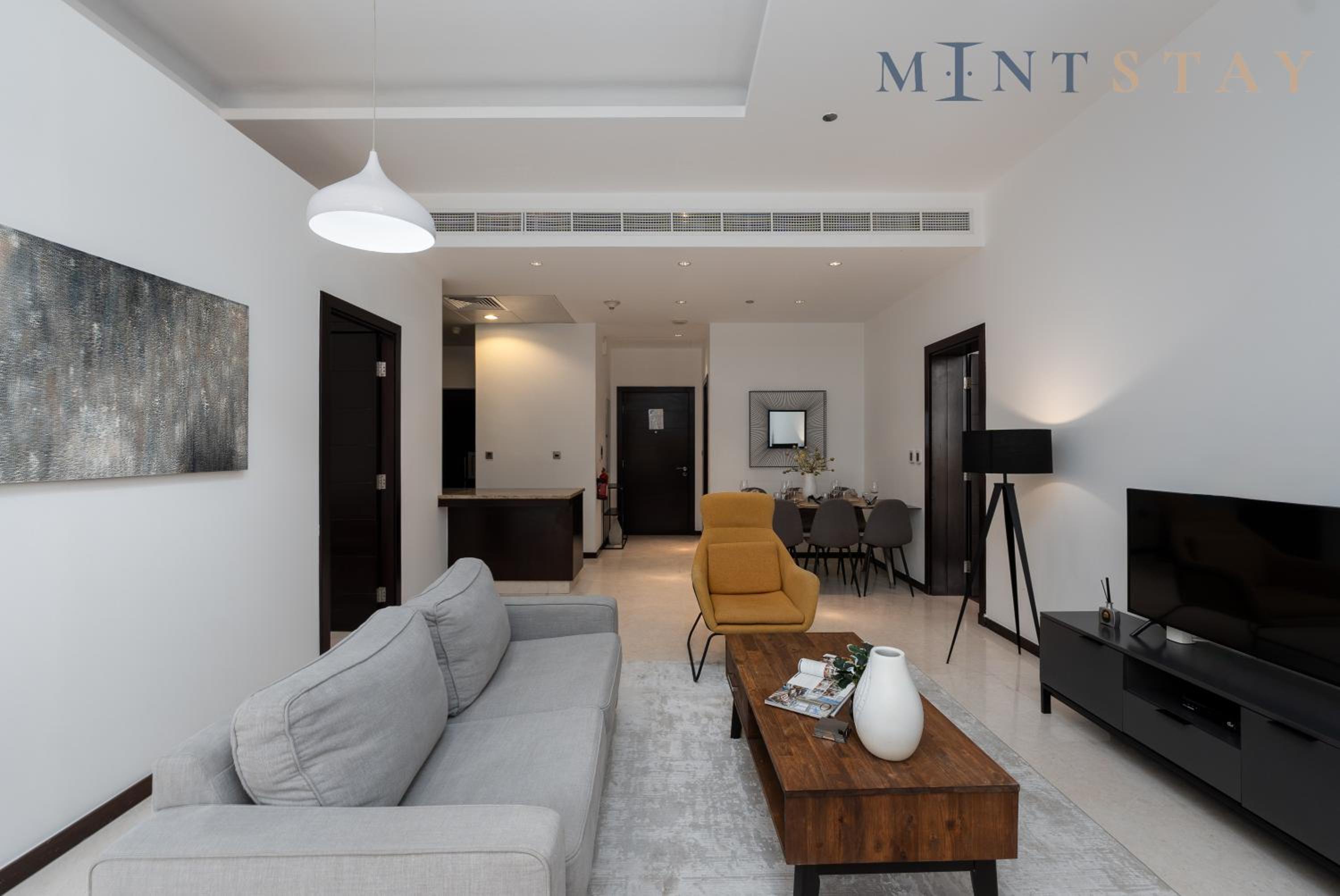 Tiara Beach Residences, Palm Jumeirah Dubai - Mint Stay