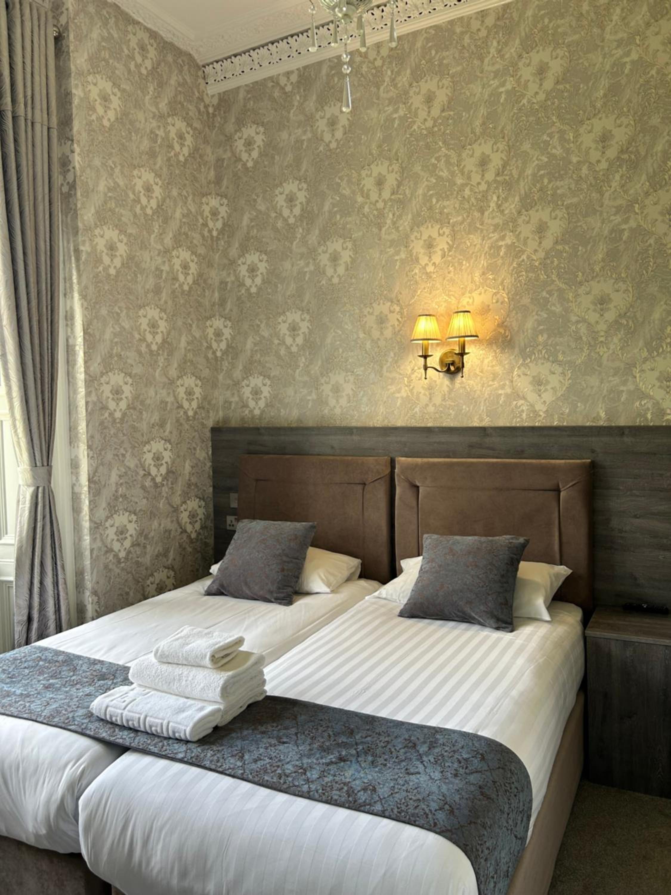 Arrandale Guest House