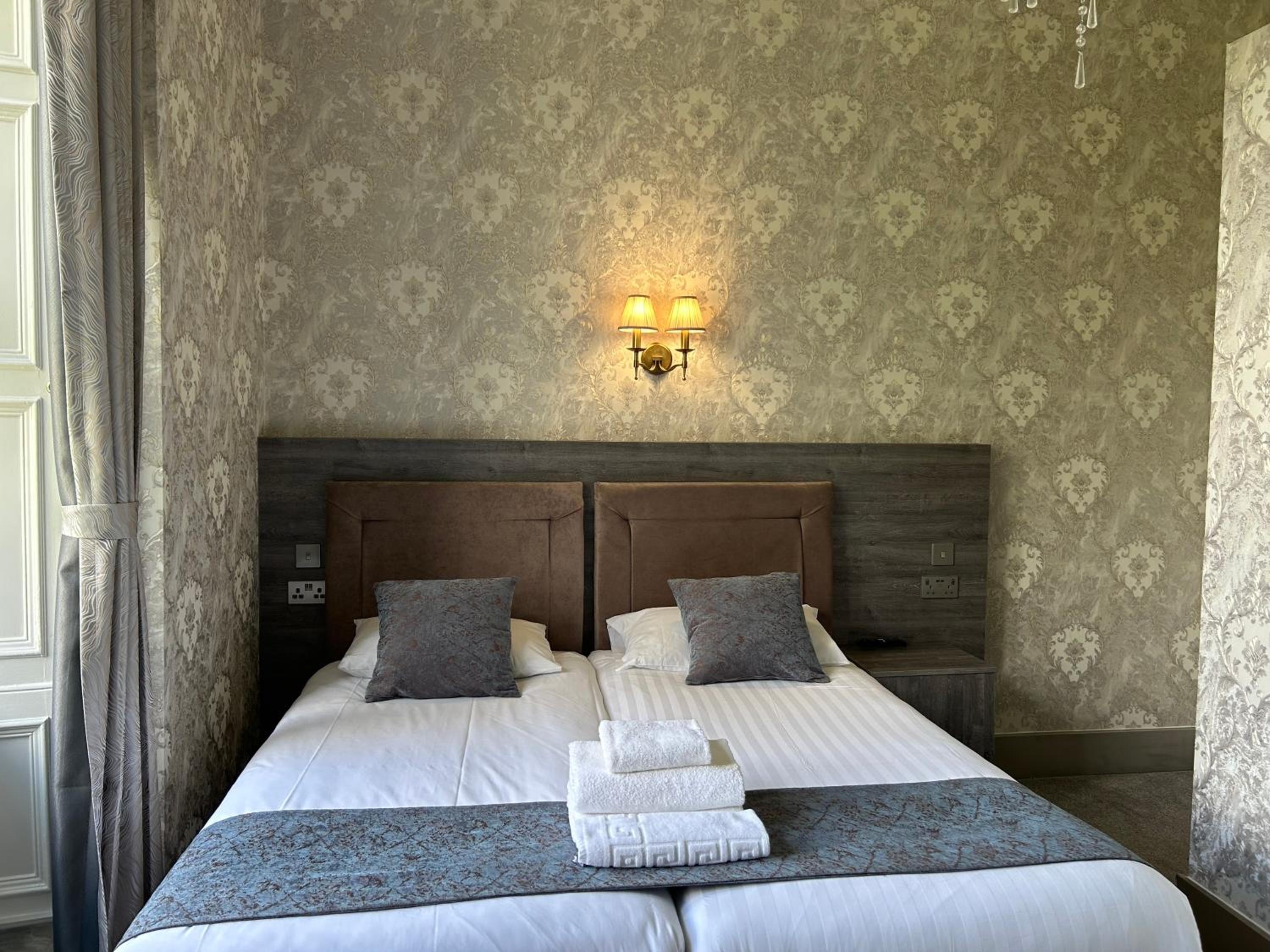Arrandale Guest House