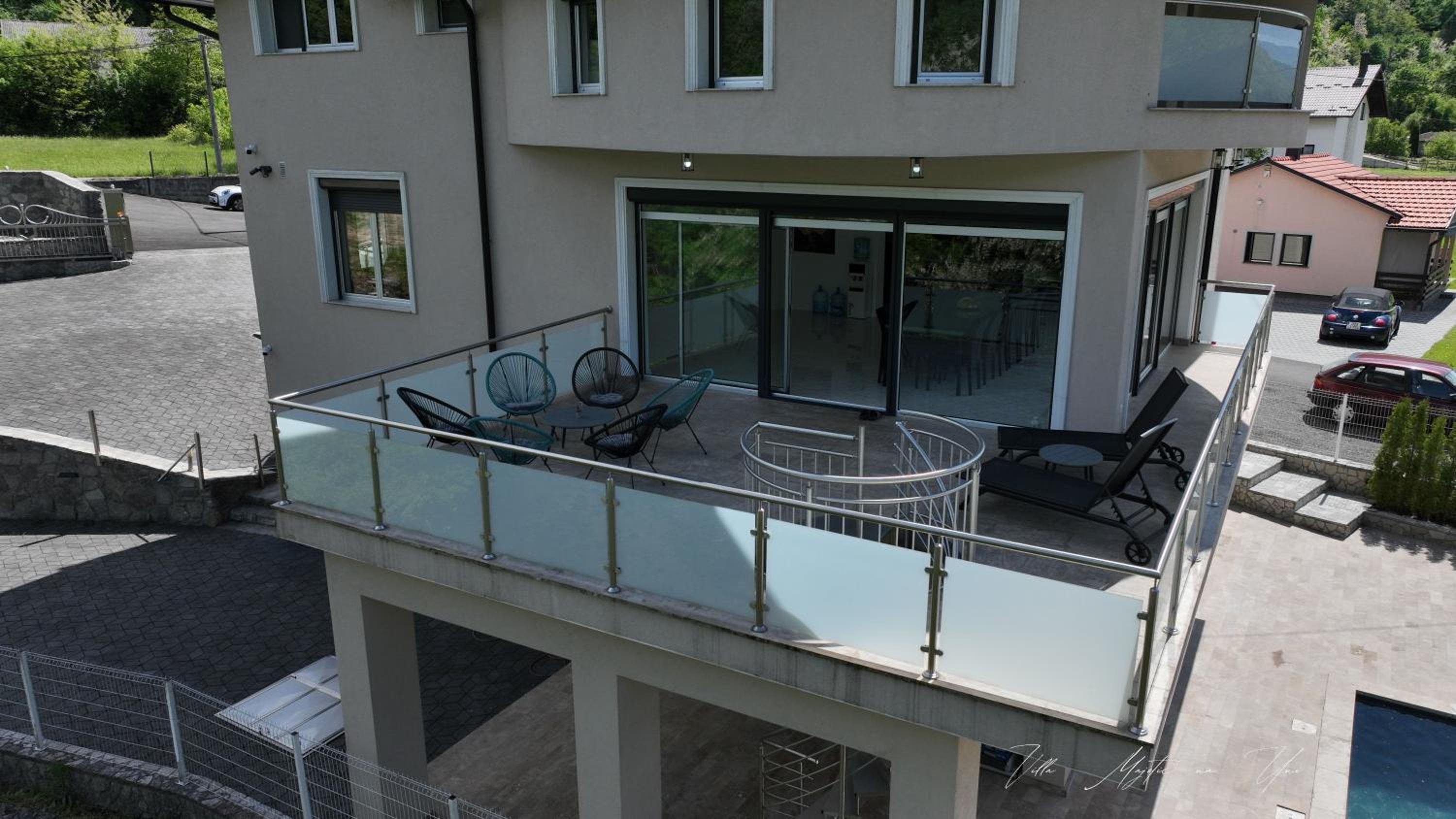 Villa Majetic na Uni
