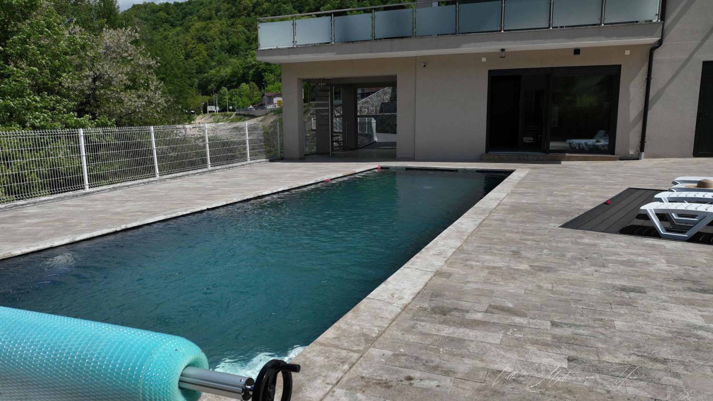 Villa Majetic na Uni