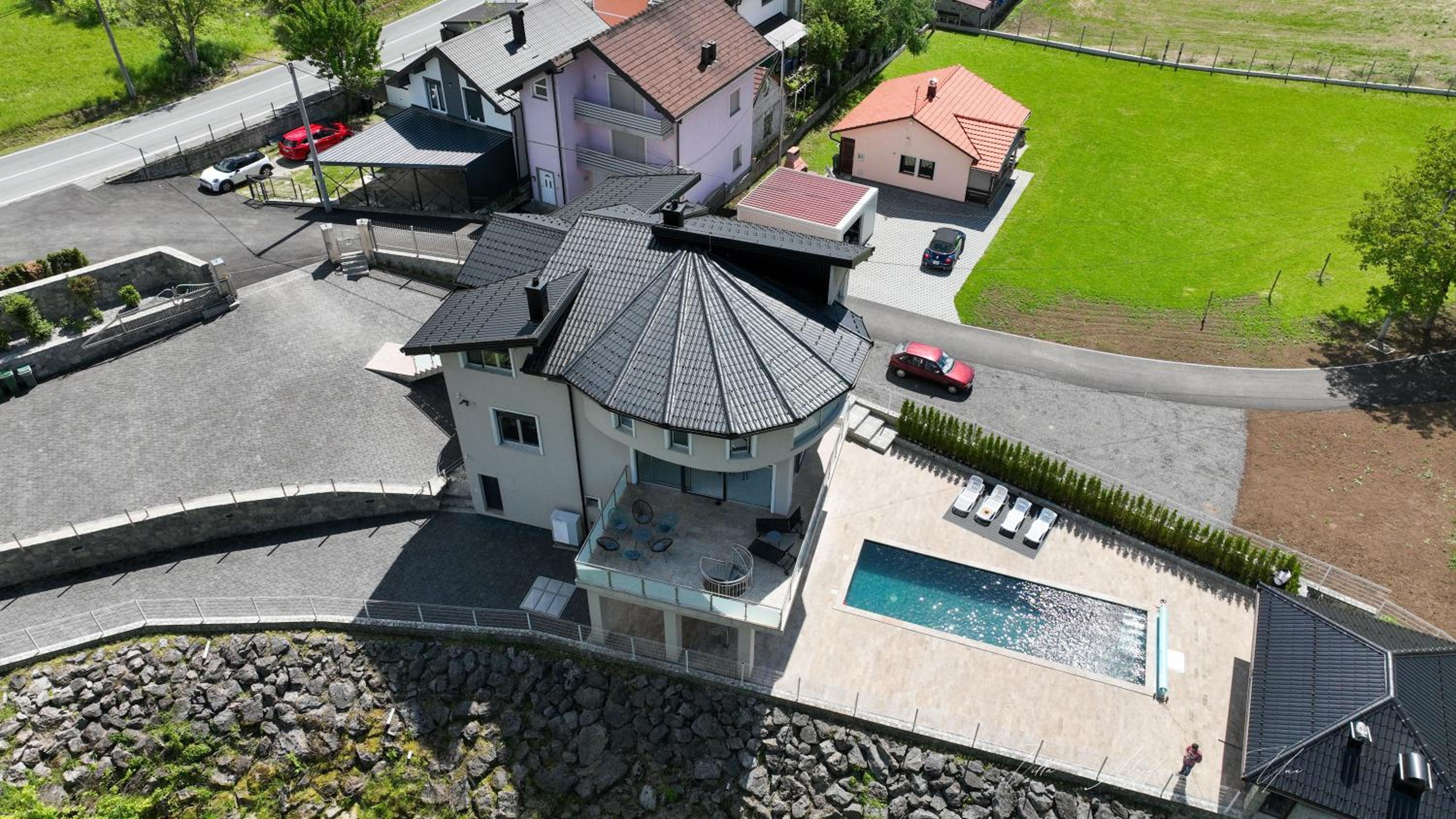 Villa Majetic na Uni