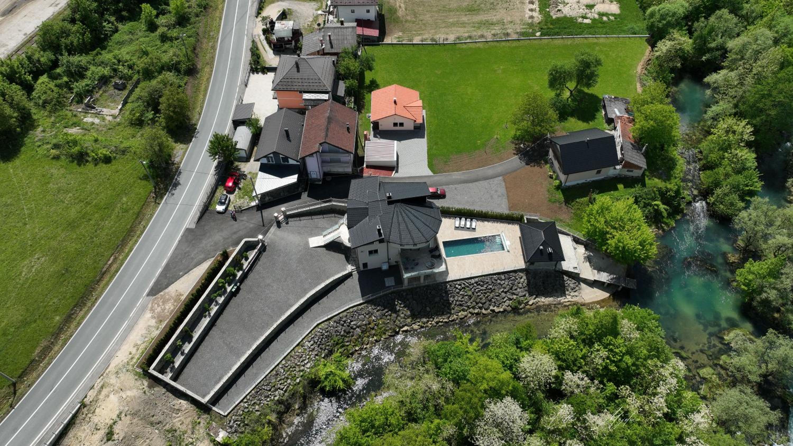 Villa Majetic na Uni