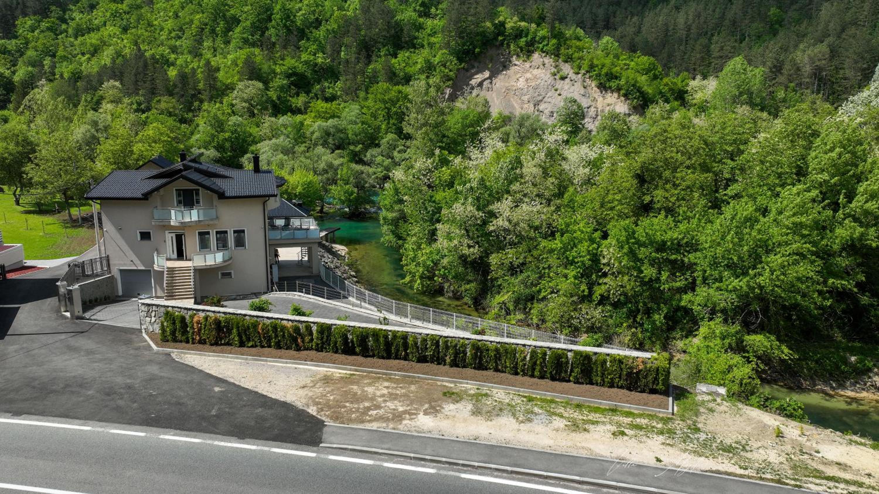 Villa Majetic na Uni