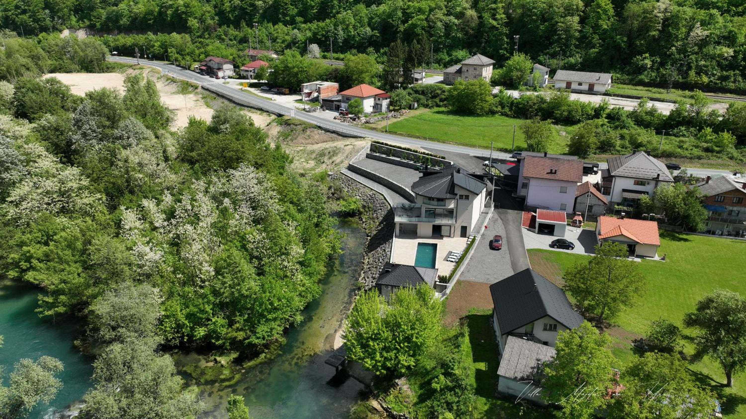 Villa Majetic na Uni