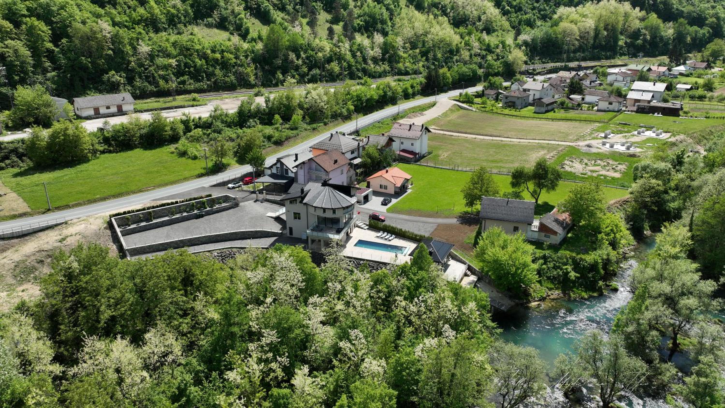 Villa Majetic na Uni