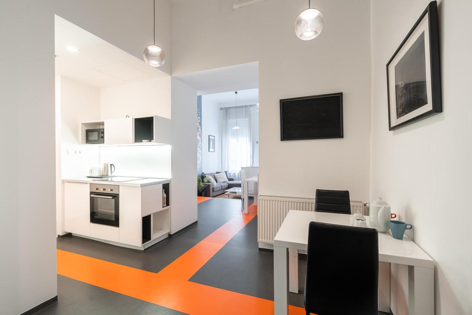 Bright Two-Bedroom Home by the New York Palace view 2