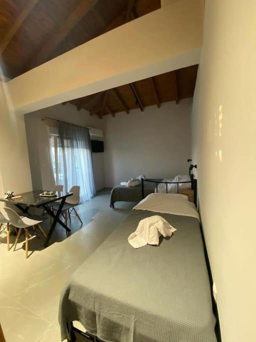 Smaragdi apartment sozopoli