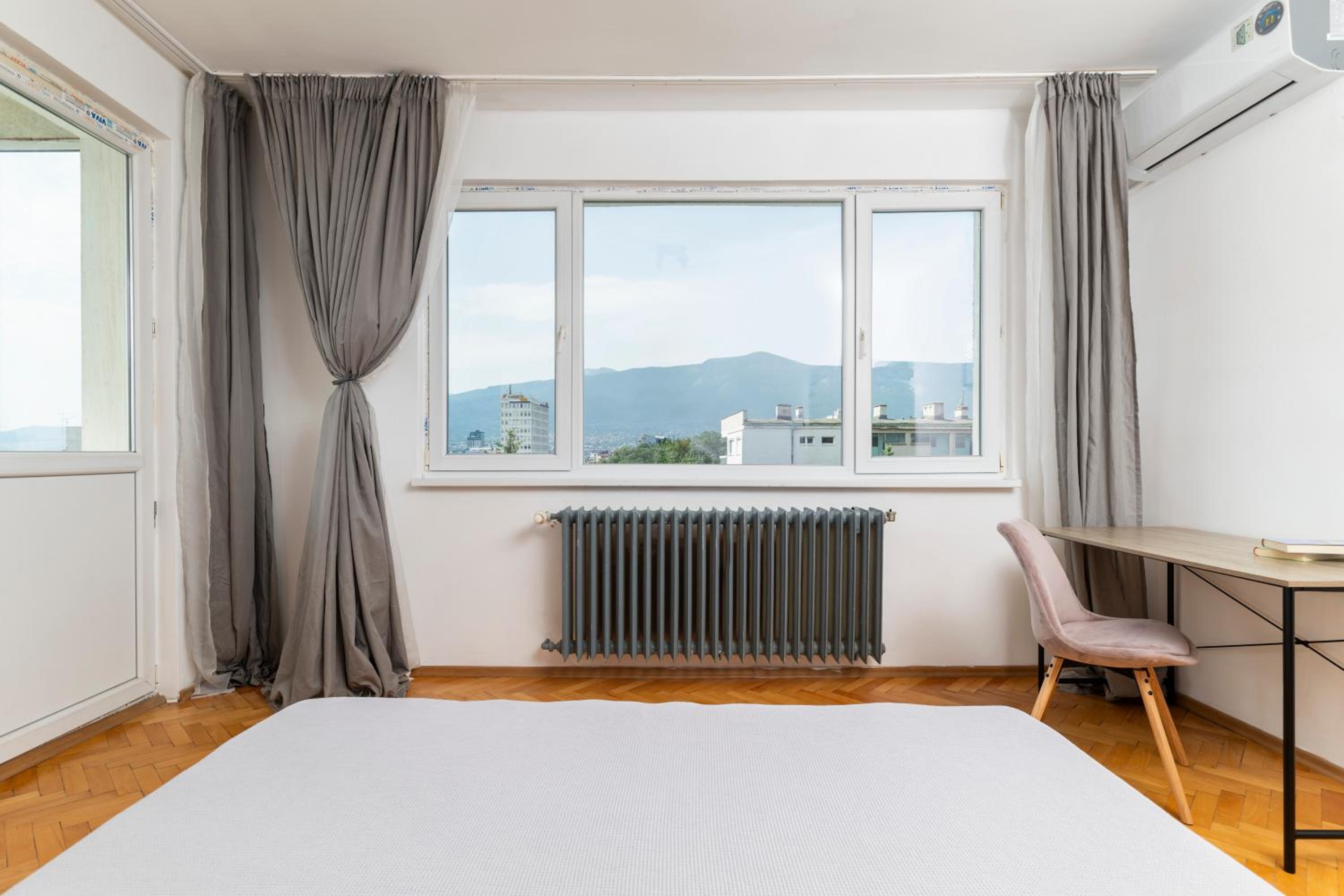 Black Peak Panorama central apartment