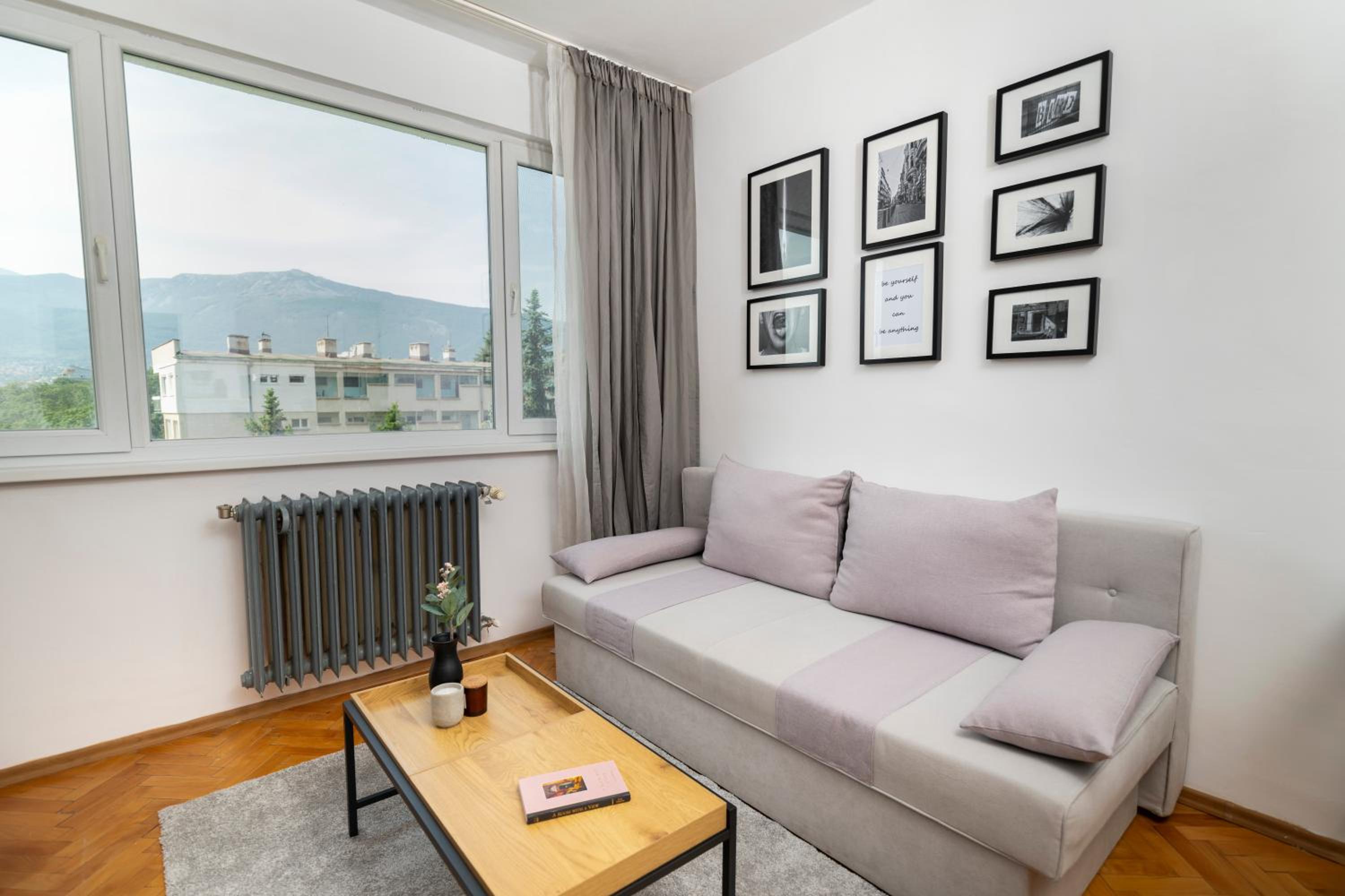 Black Peak Panorama central apartment
