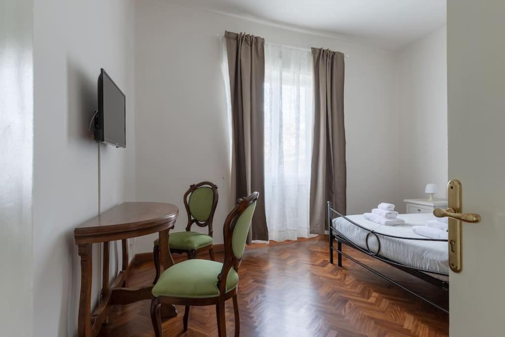 Santa Maria Novella large apartment