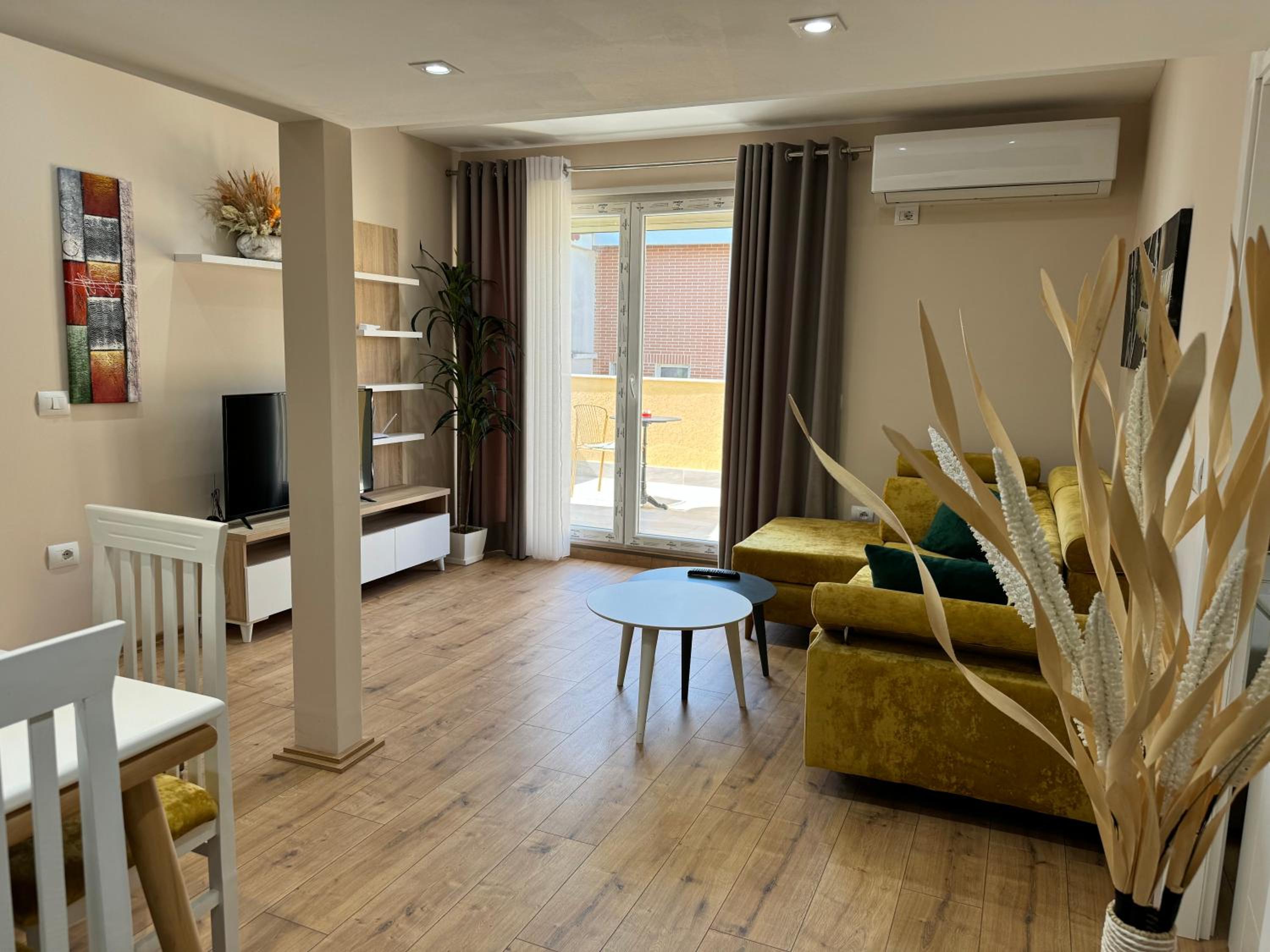 Haris Apartments Tirana