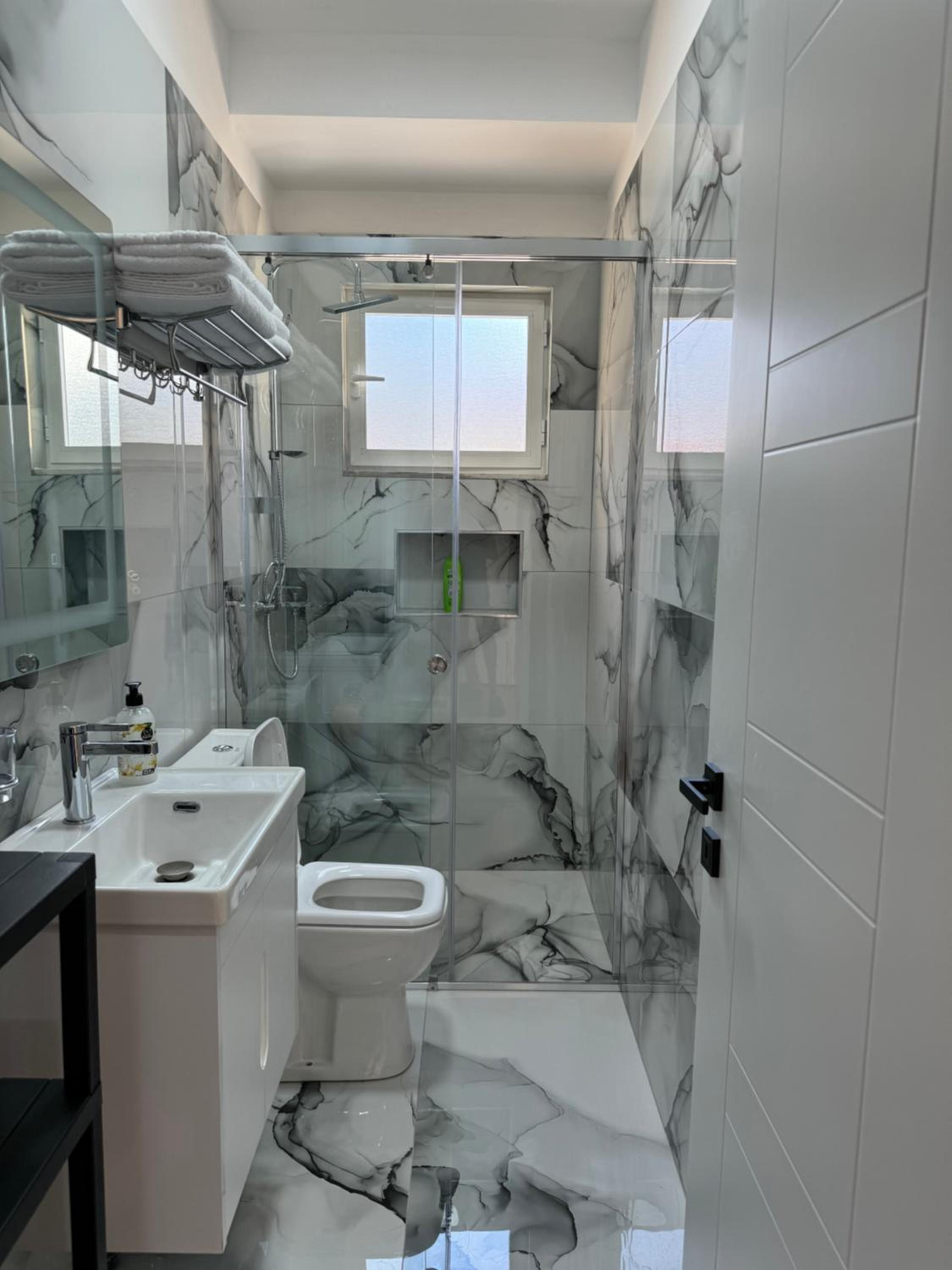 Haris Apartments Tirana