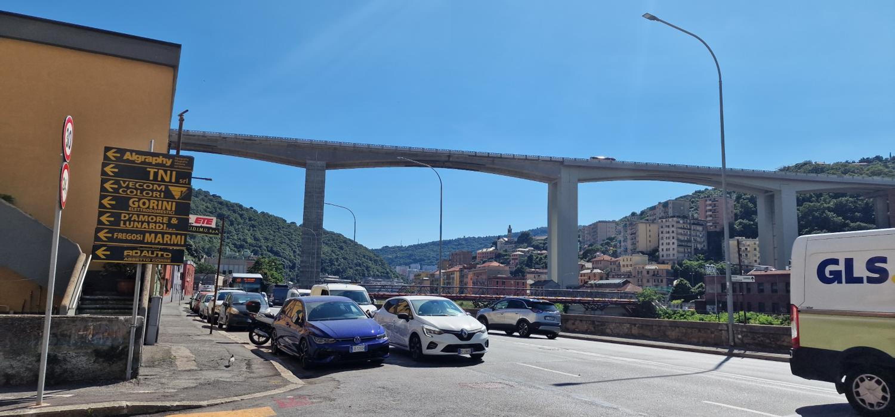 Azzurro Adriatico in Genova Est