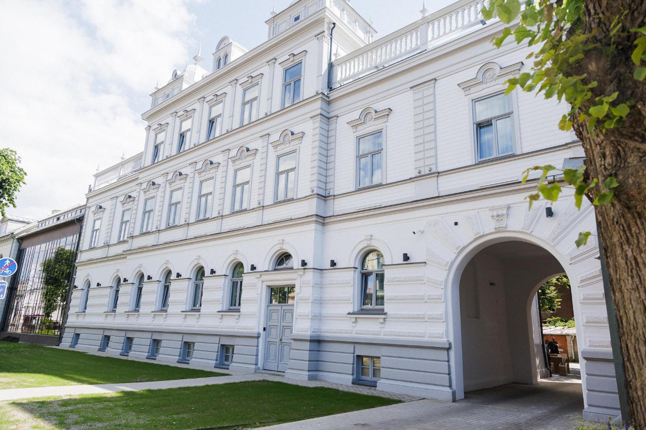 Hotel Roze Kurmajas Apartments - Image 1