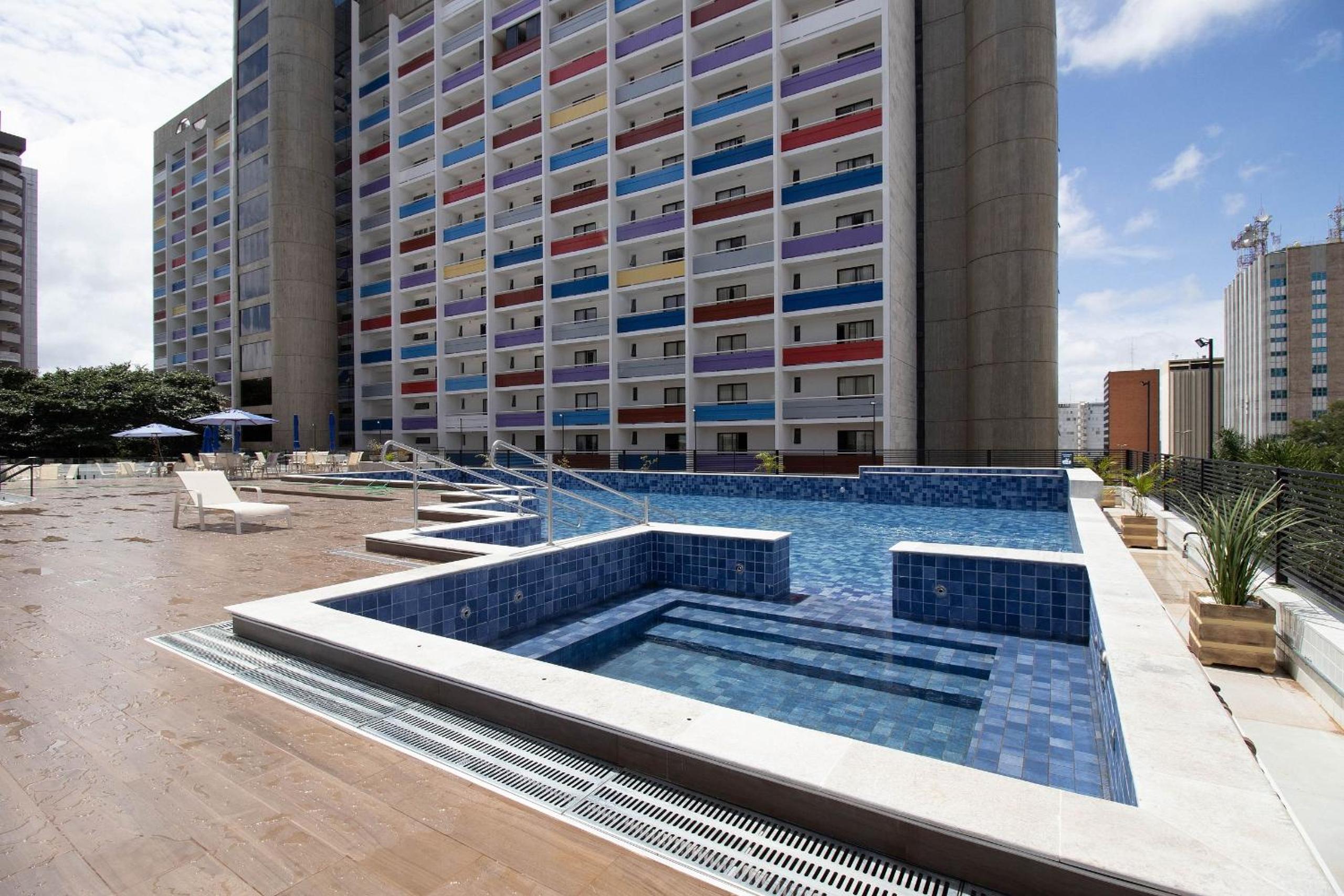 OZPED Flats Particulares Edifício Bonaparte