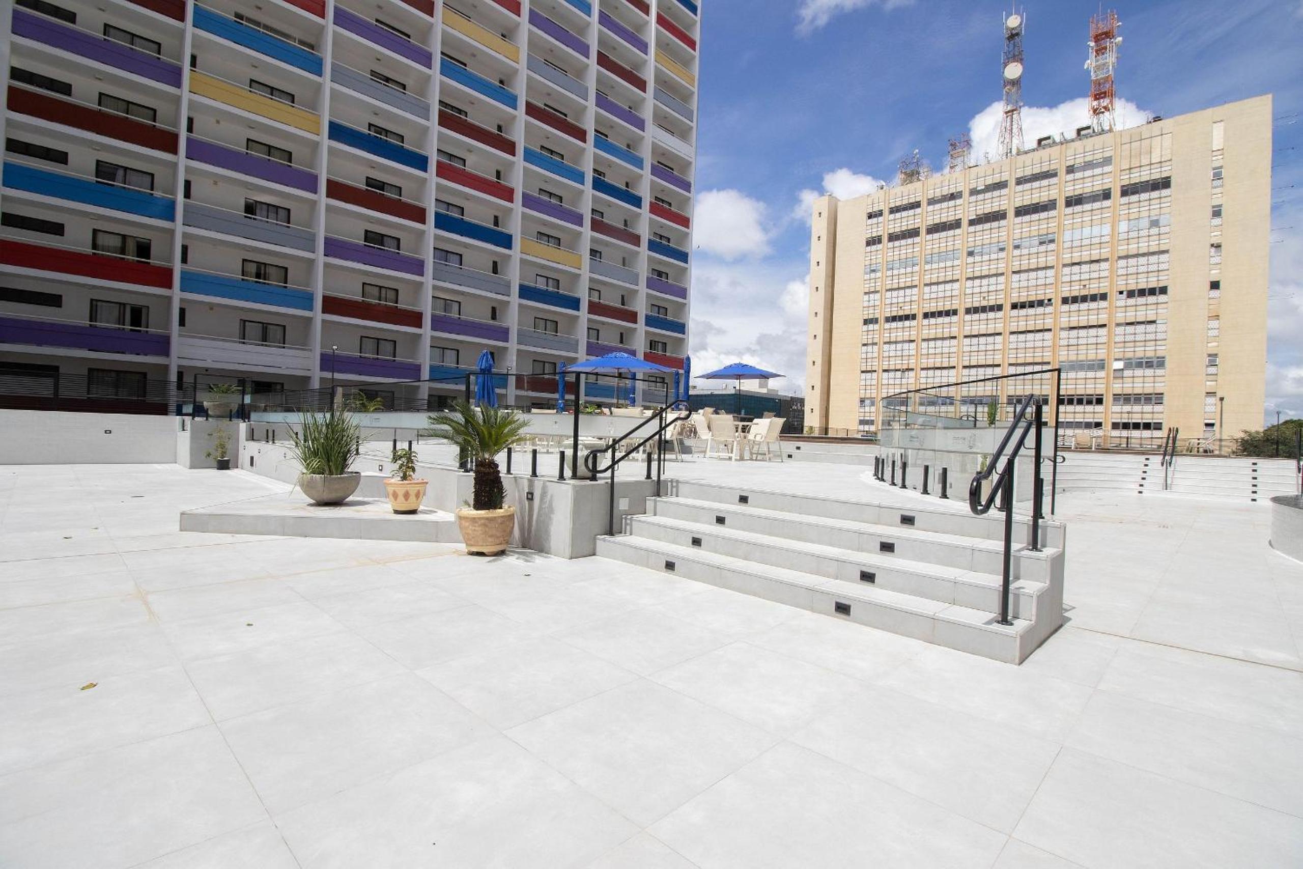 OZPED Flats Particulares Edifício Bonaparte
