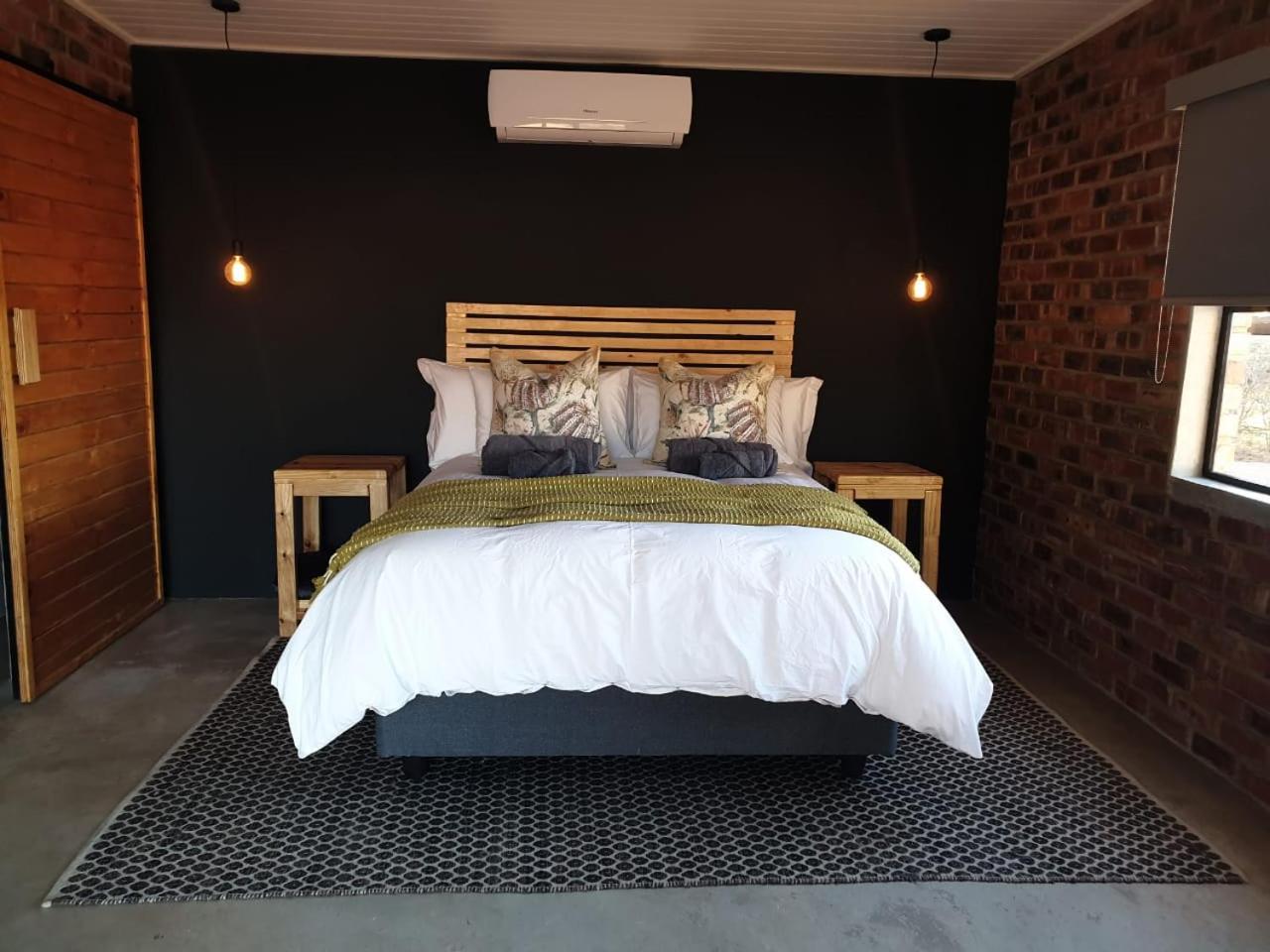 RhinoStay