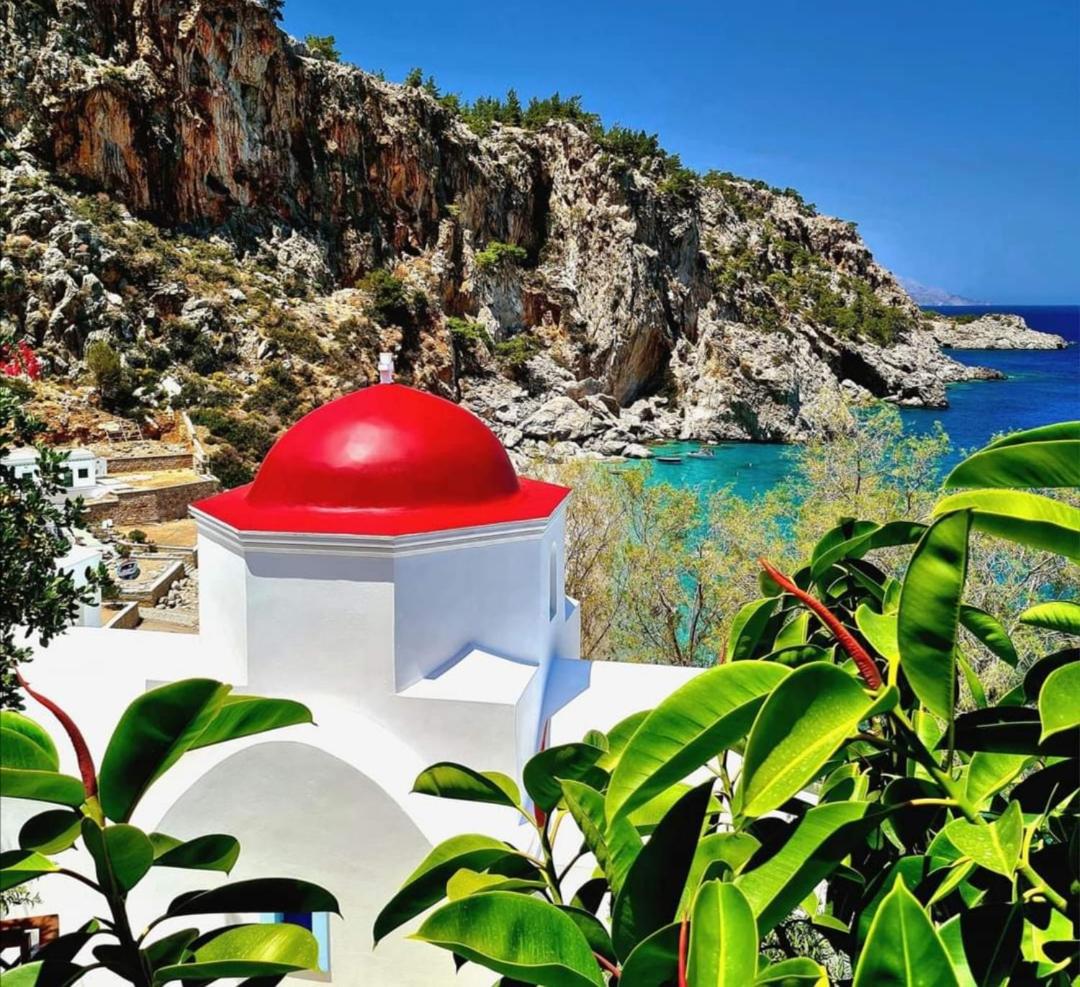 Enilion Luxury Suites