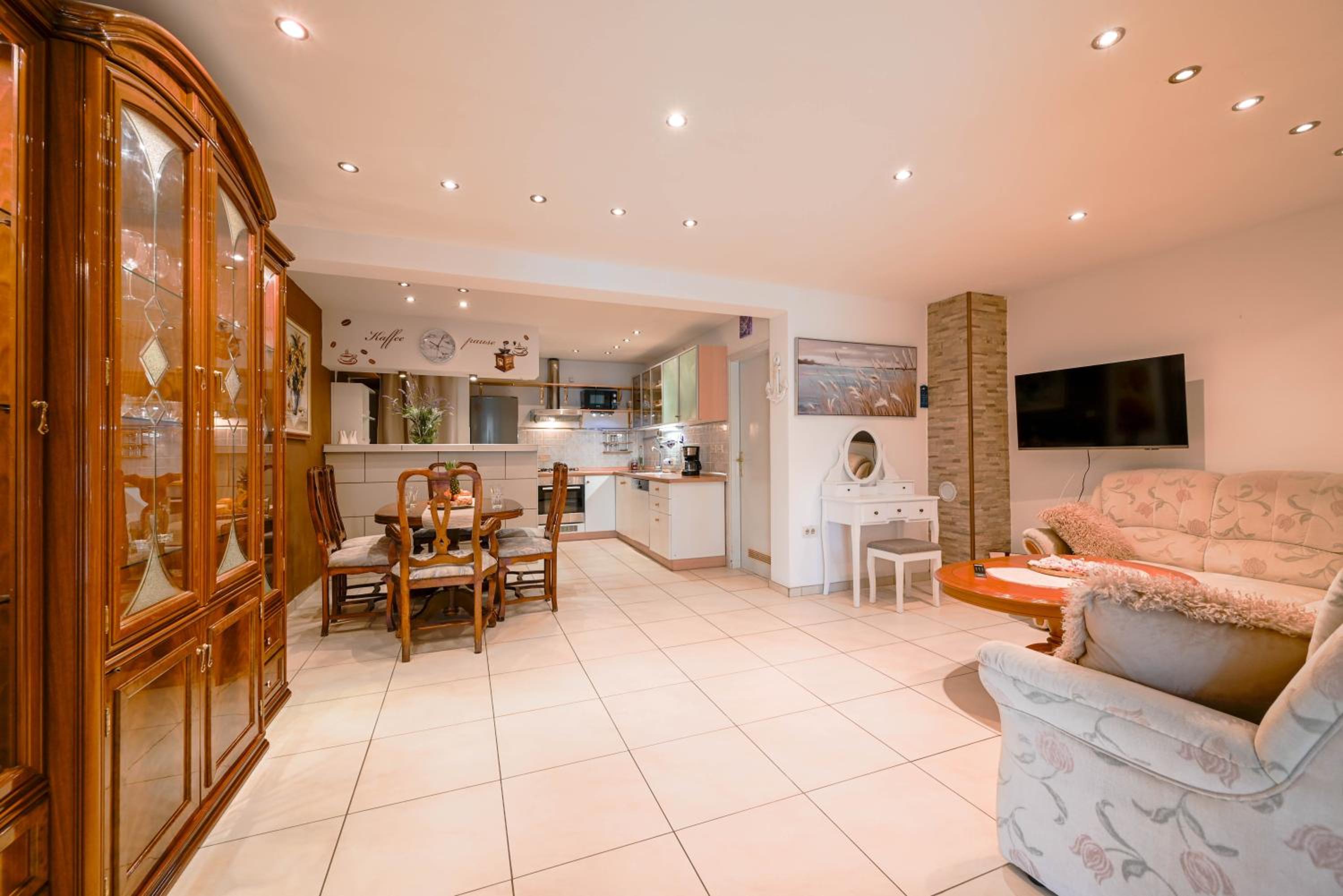 Lido Apartment