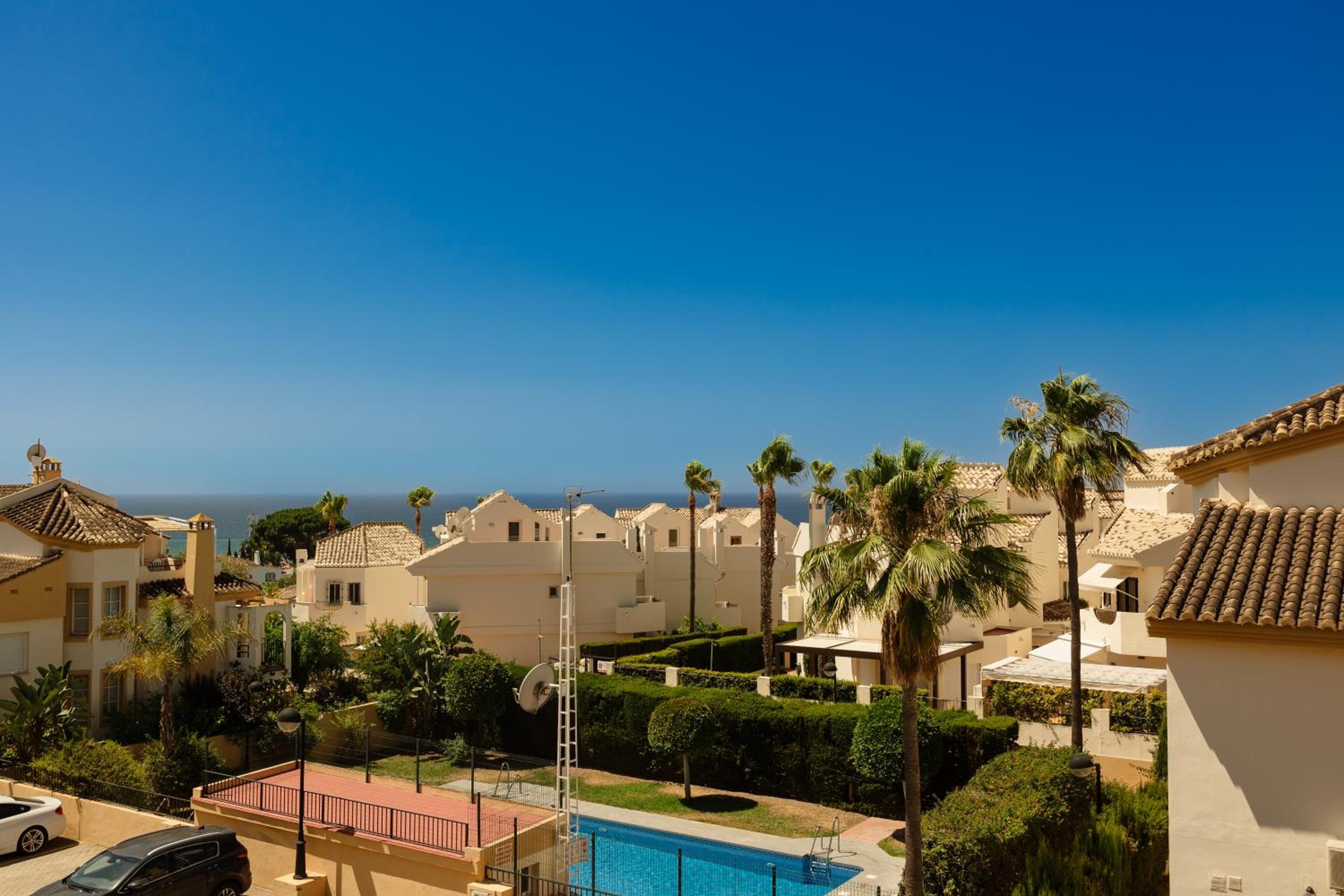 Marbella Vacations - Beautiful townhouse walking distance to the beach in Costabella, Marbella - Property Image 41