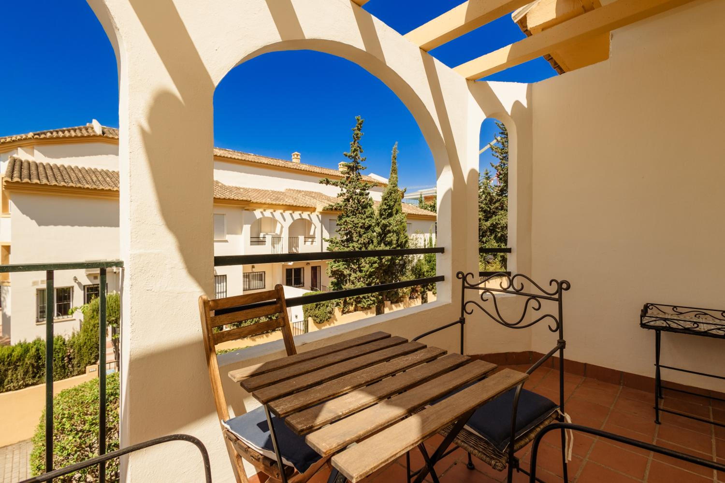 Marbella Vacations - Beautiful townhouse walking distance to the beach in Costabella, Marbella - Property Image 5