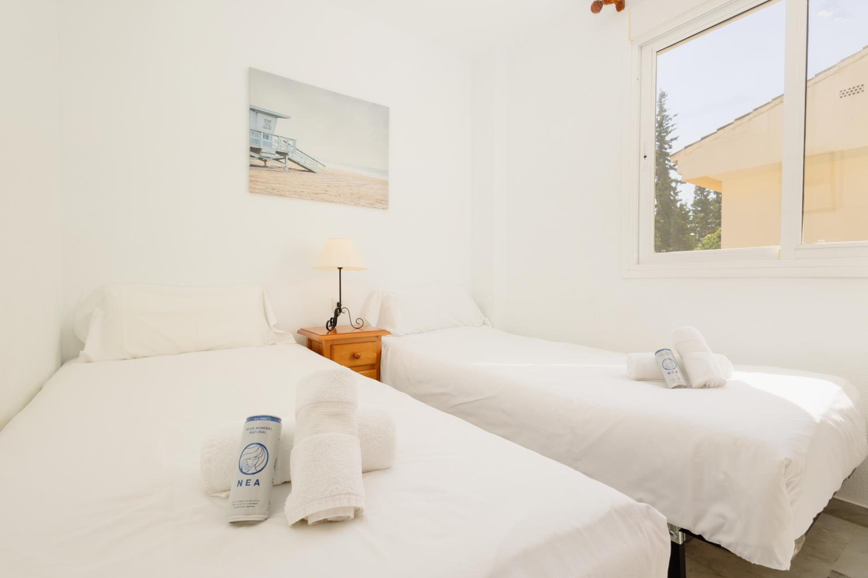 Marbella Vacations - Beautiful townhouse walking distance to the beach in Costabella, Marbella - Property Image 13