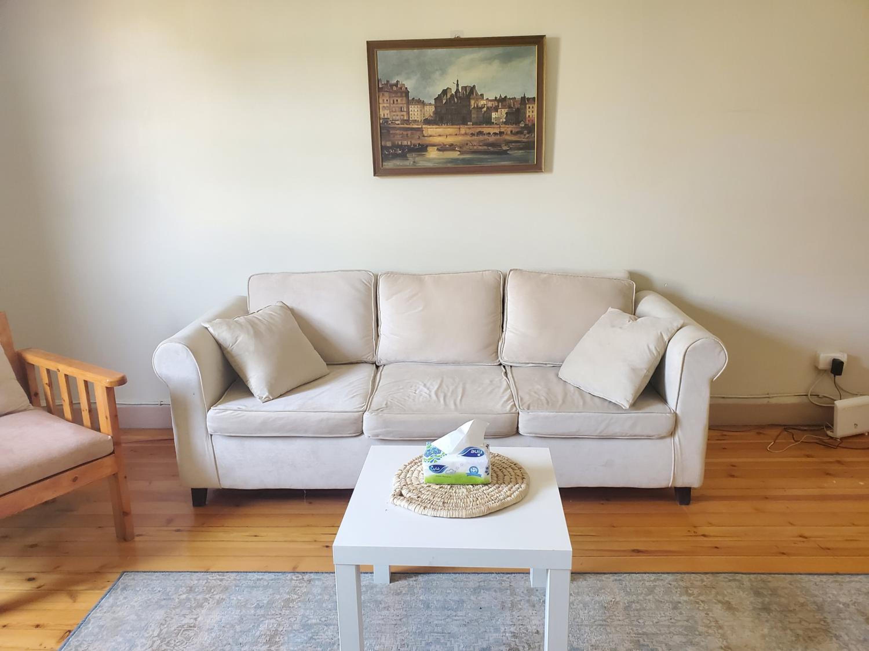 2B apartment with great location & beautiful view