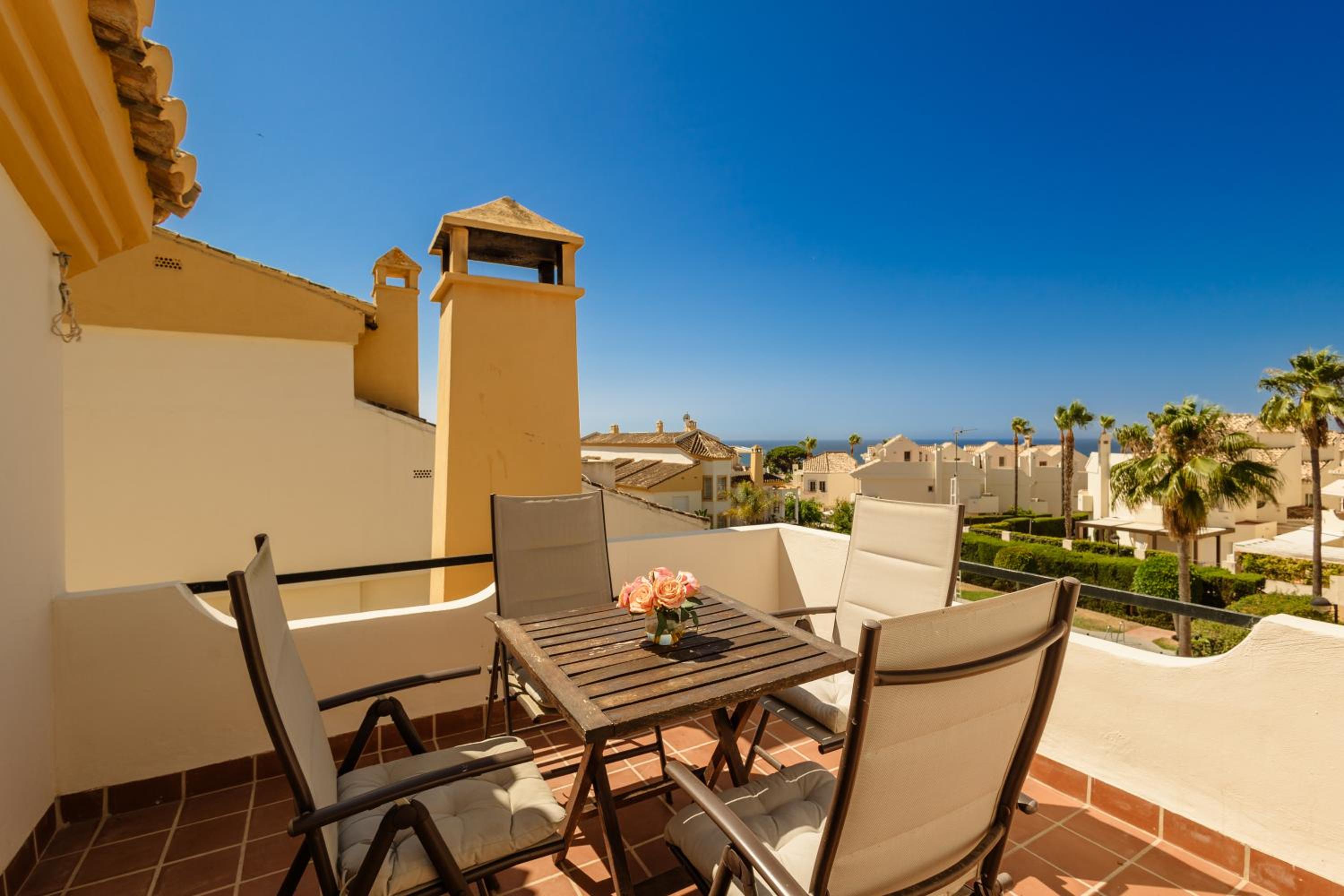 Marbella Vacations - Beautiful townhouse walking distance to the beach in Costabella, Marbella - Property Image 20