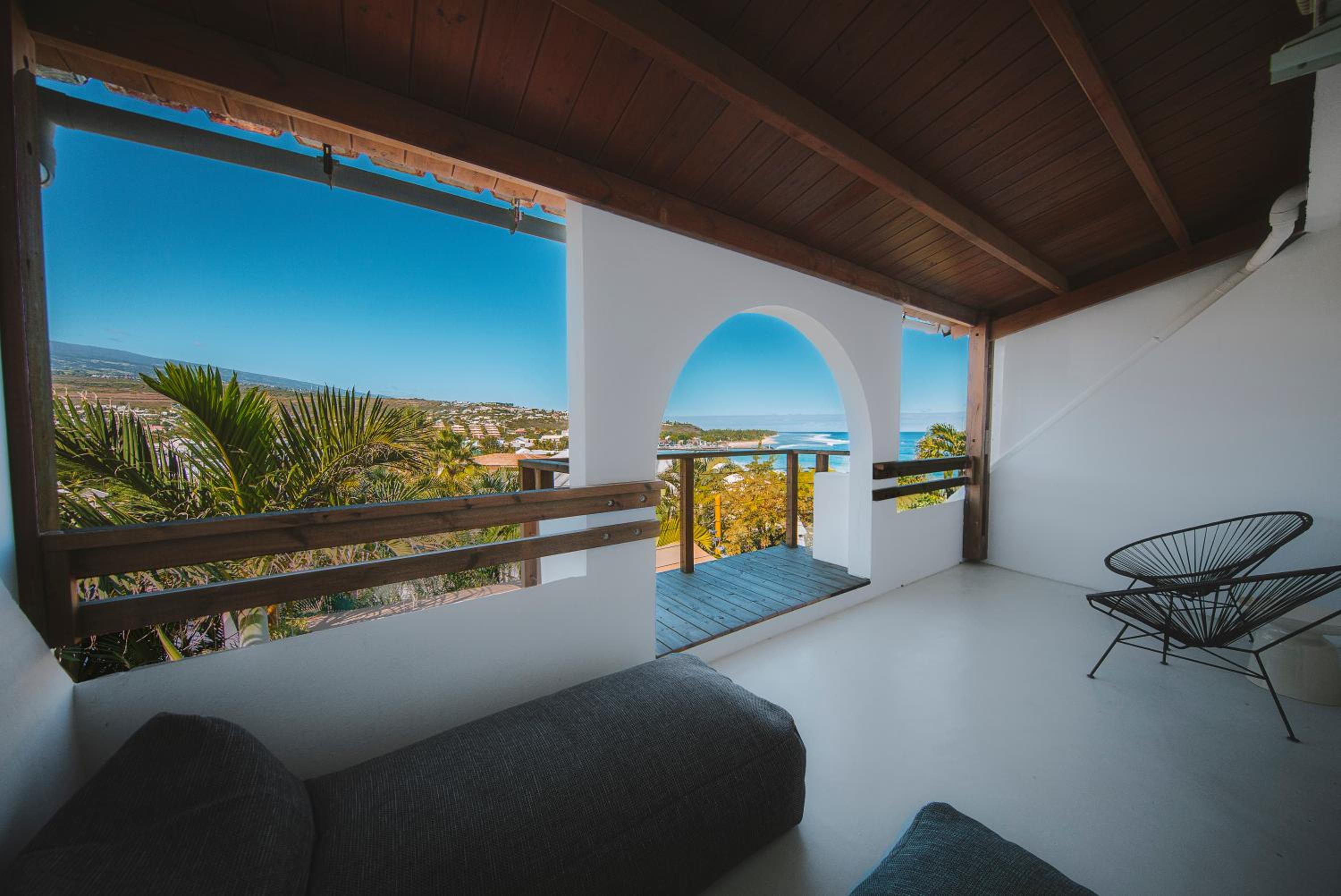 Appartement T3 - Cap noir- à 200 m de la plage des Roches Noires view 3