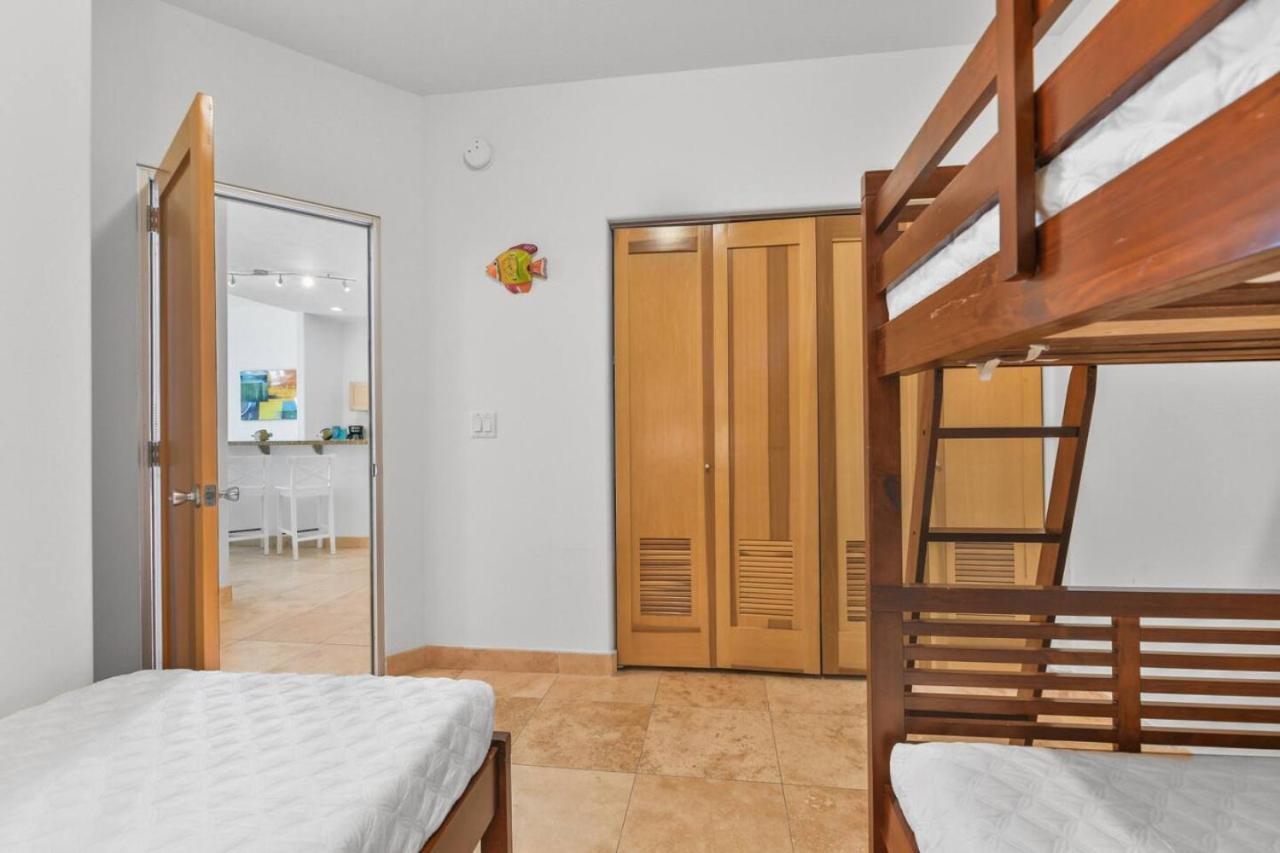Calypso Ocean View Condo with 3 bedrooms and Pool view 4