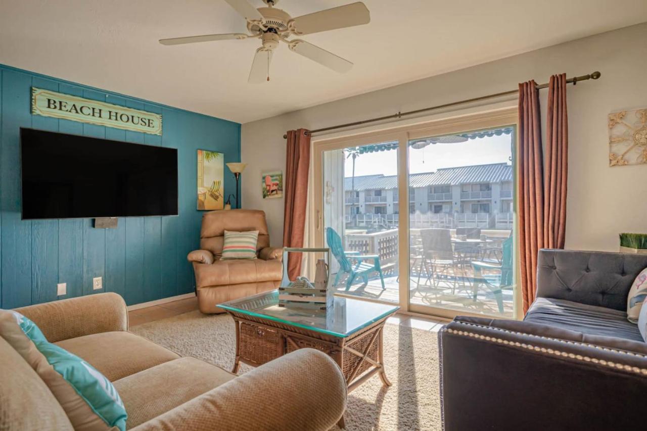 Seaside Cottage 3 bedrooms Private Waterfront Pier view 2