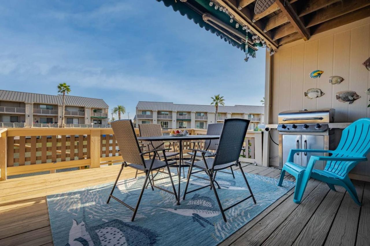 Seaside Cottage 3 bedrooms Private Waterfront Pier view 3