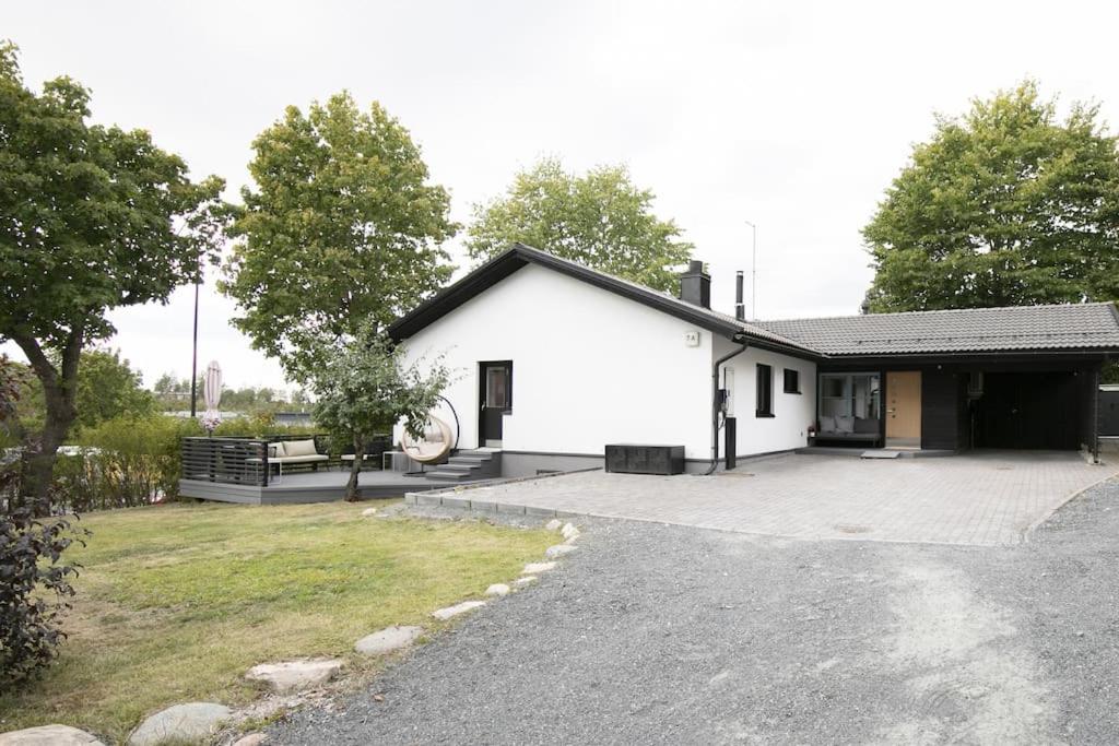 Modern villa in good location