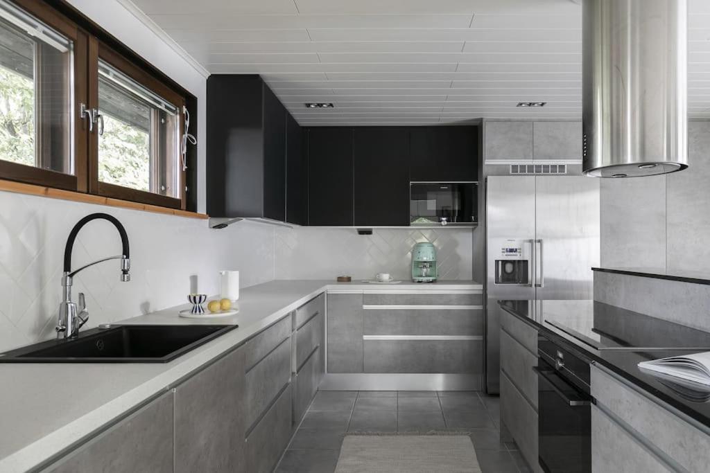 Modern villa in good location