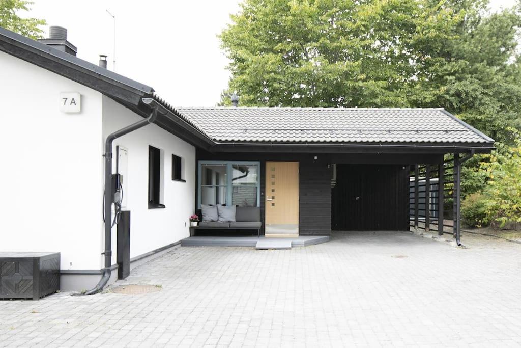 Modern villa in good location