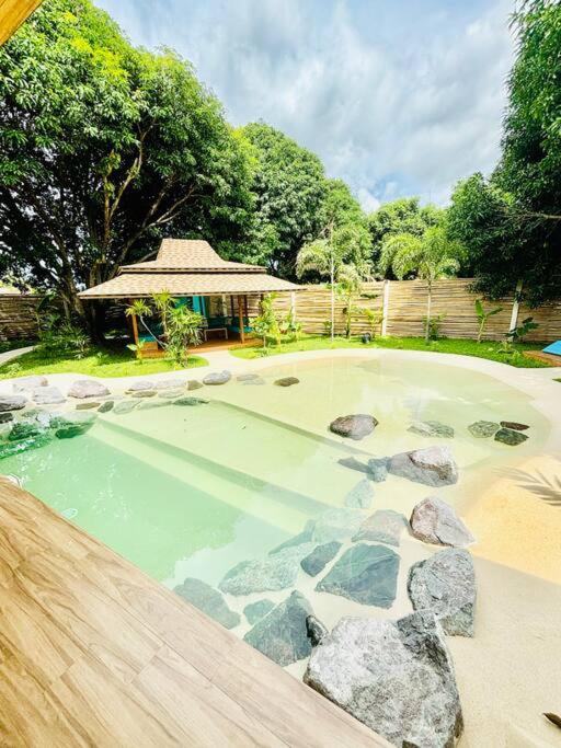Turquoise Tide Villa with beach style Pool & Jacuzzi view 4