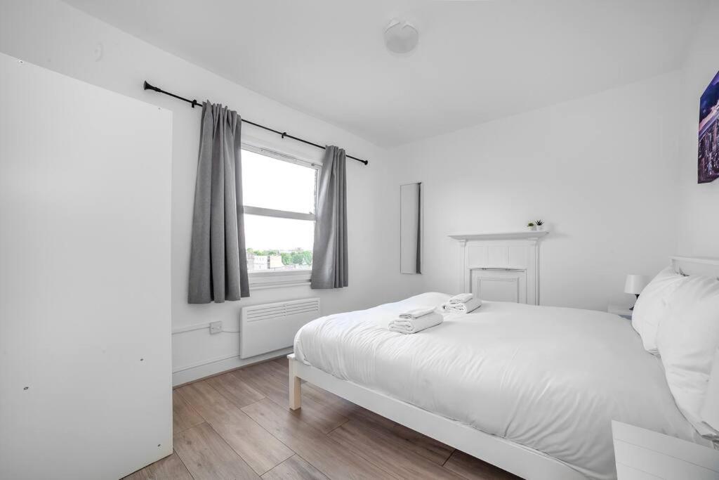 Stylish Stay 2-bed by Tower of London