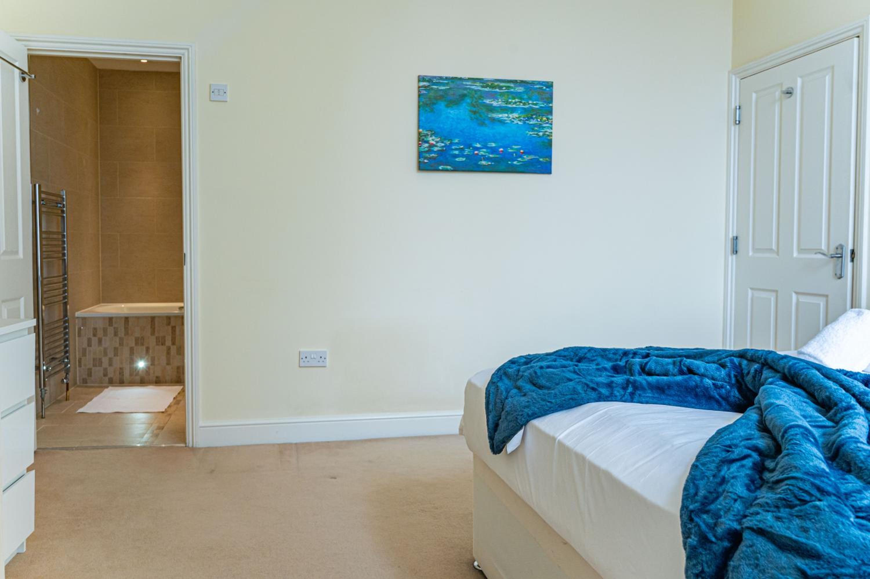 Premium 3BR-3BA in Prestigious Bloomsbury