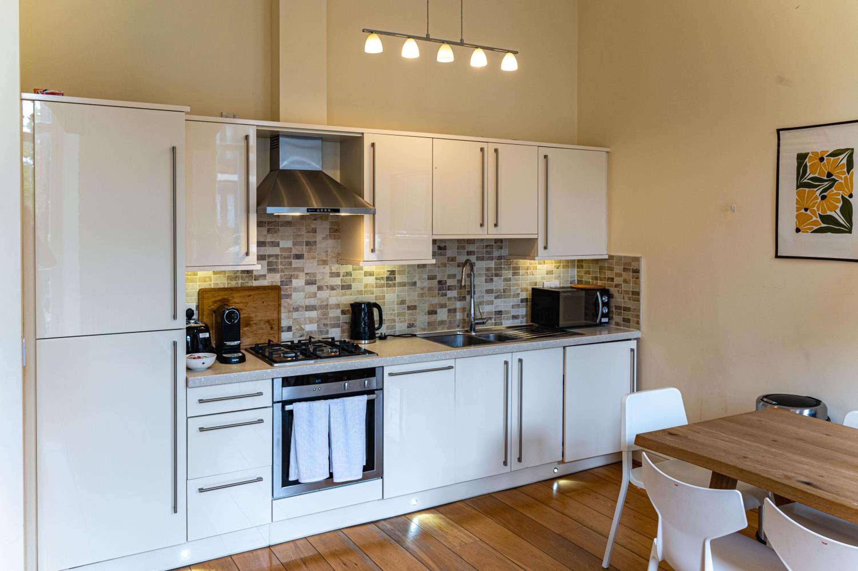 Premium 3BR-3BA in Prestigious Bloomsbury