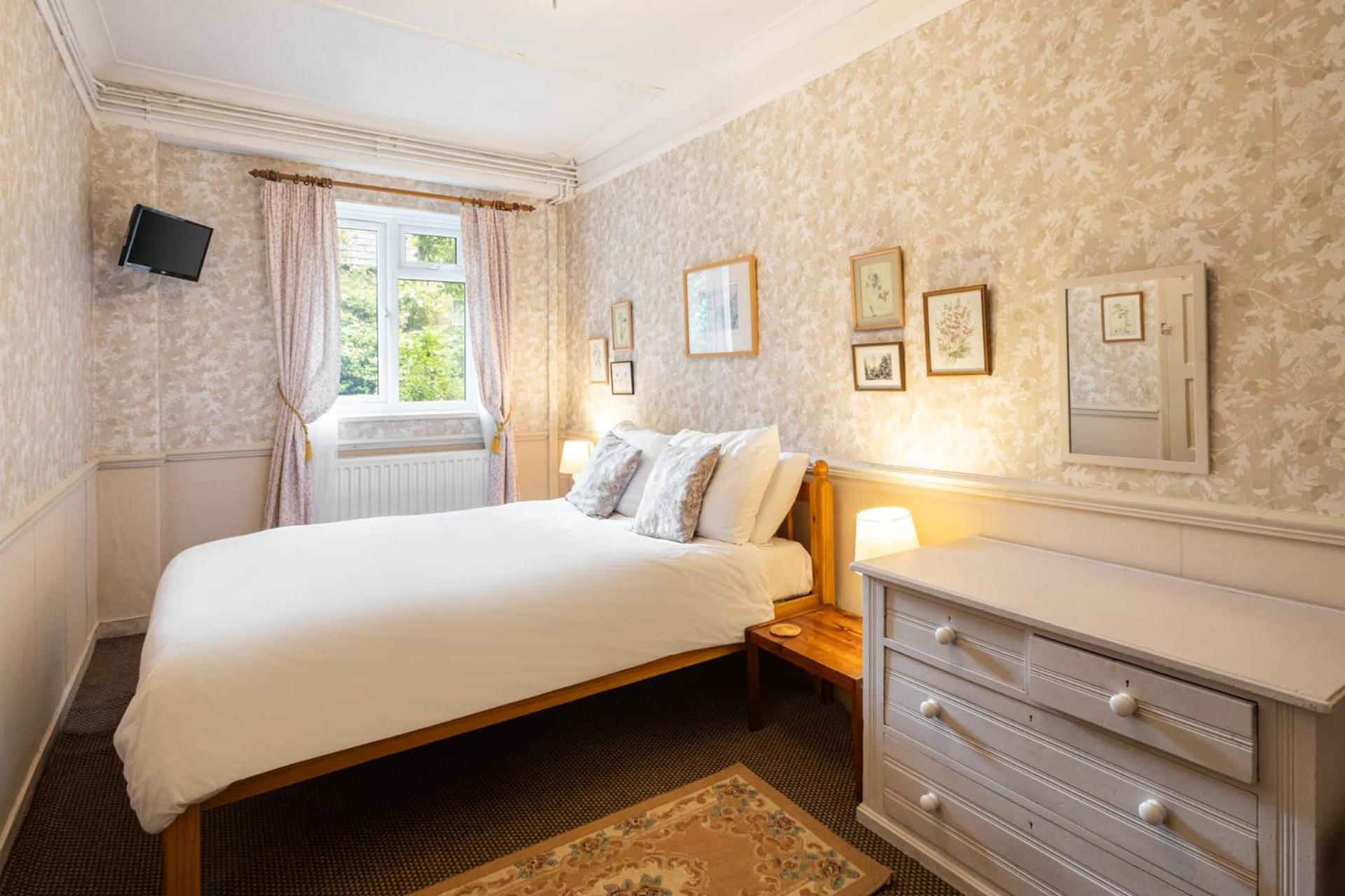 Host & Stay - Summerhill Court Lodges view 4