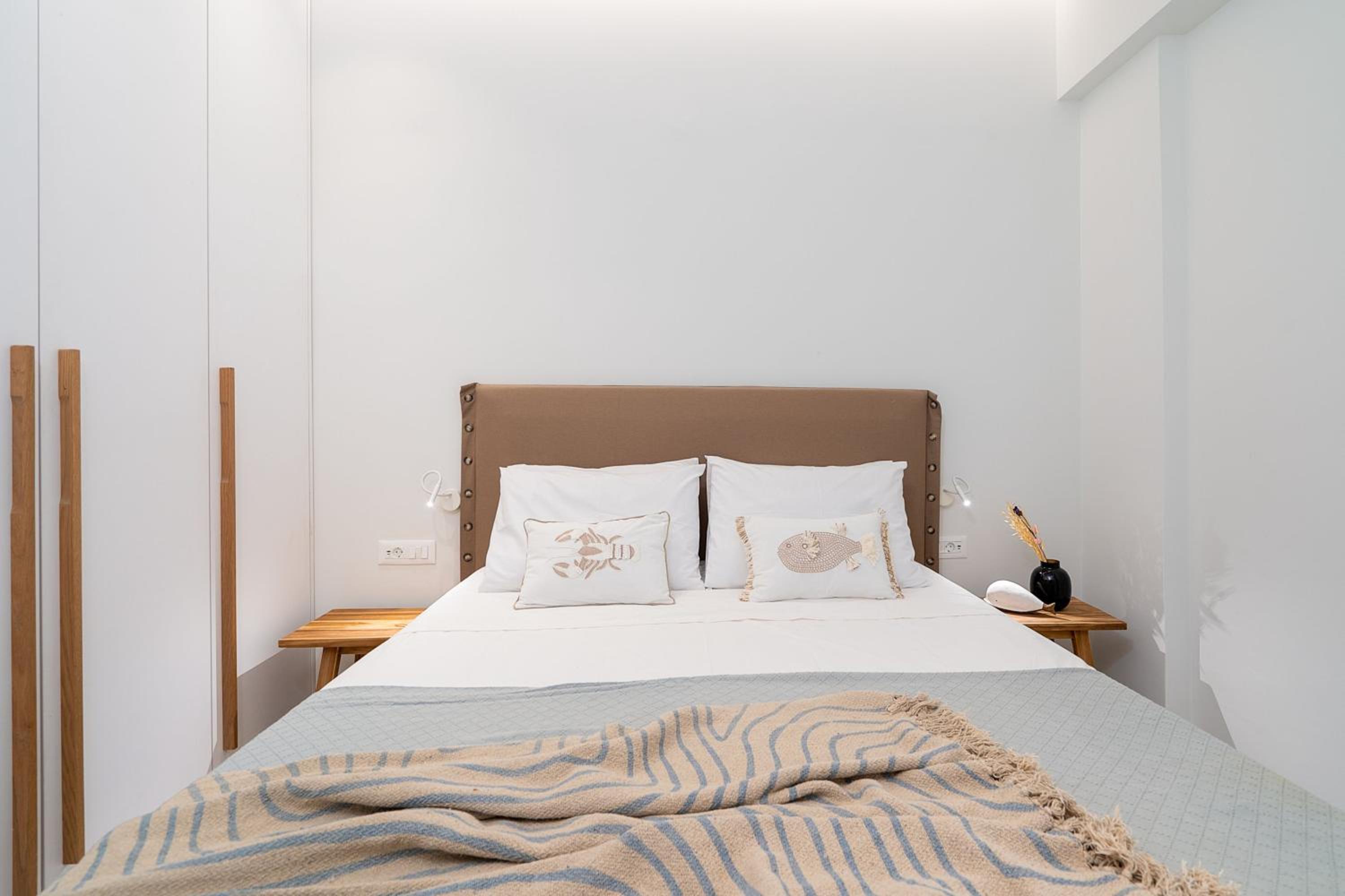 Inia Apartments