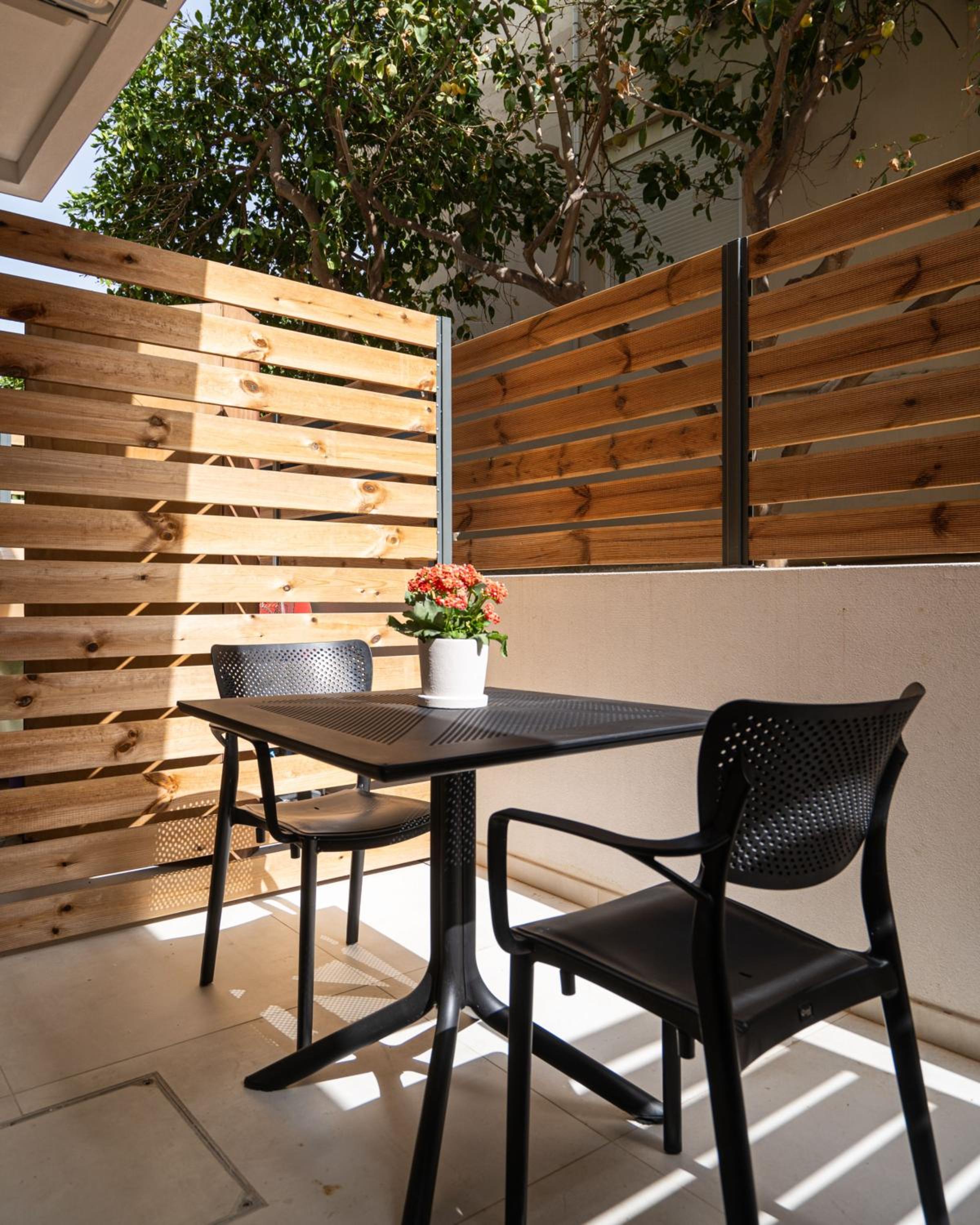 Inia Apartments