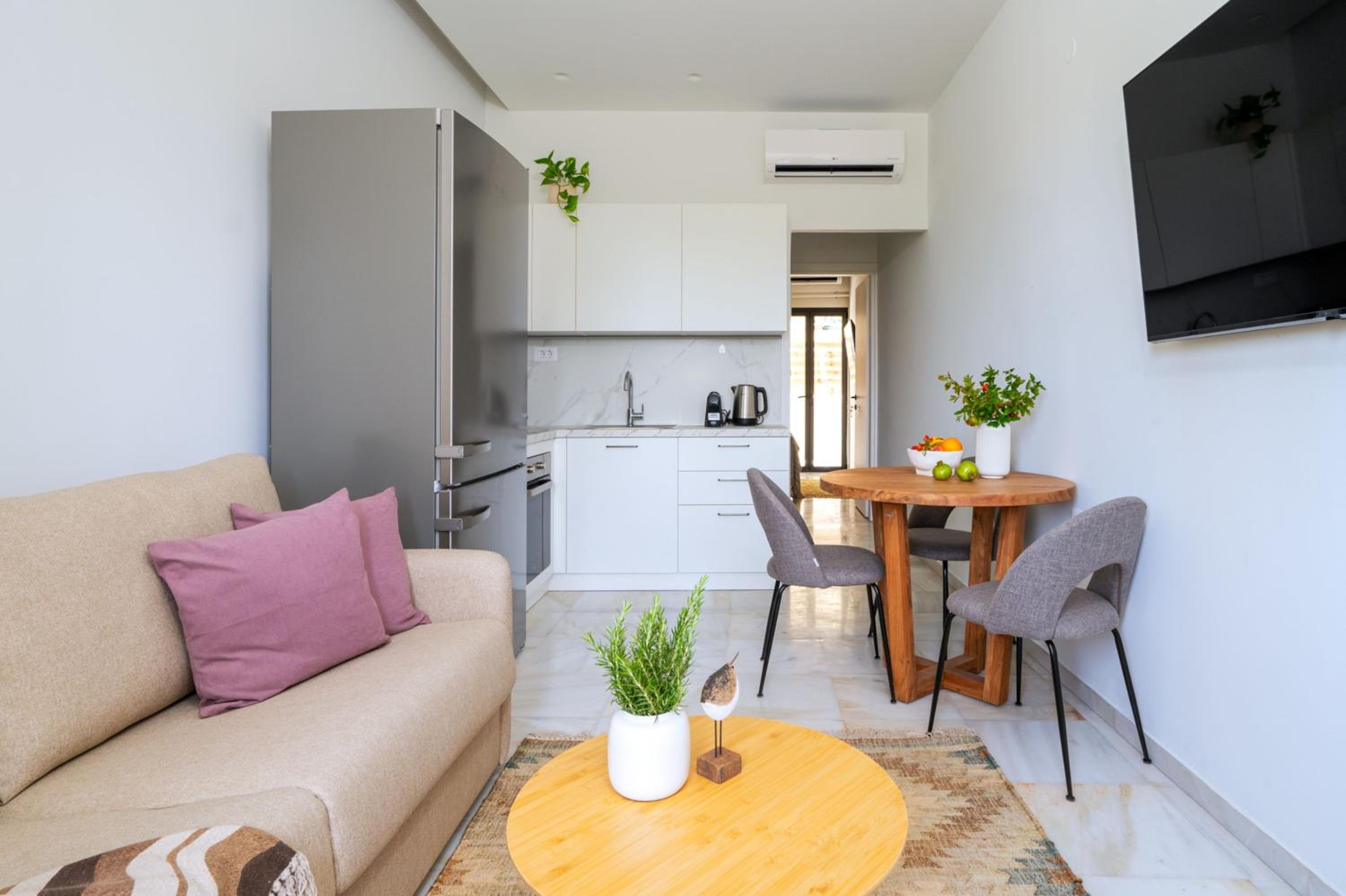 Inia Apartments