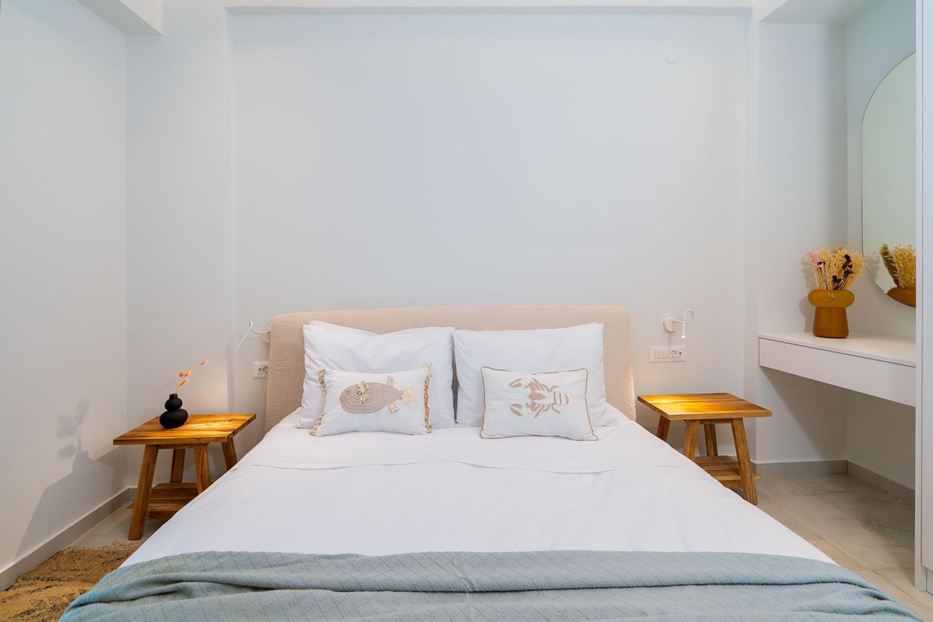 Inia Apartments