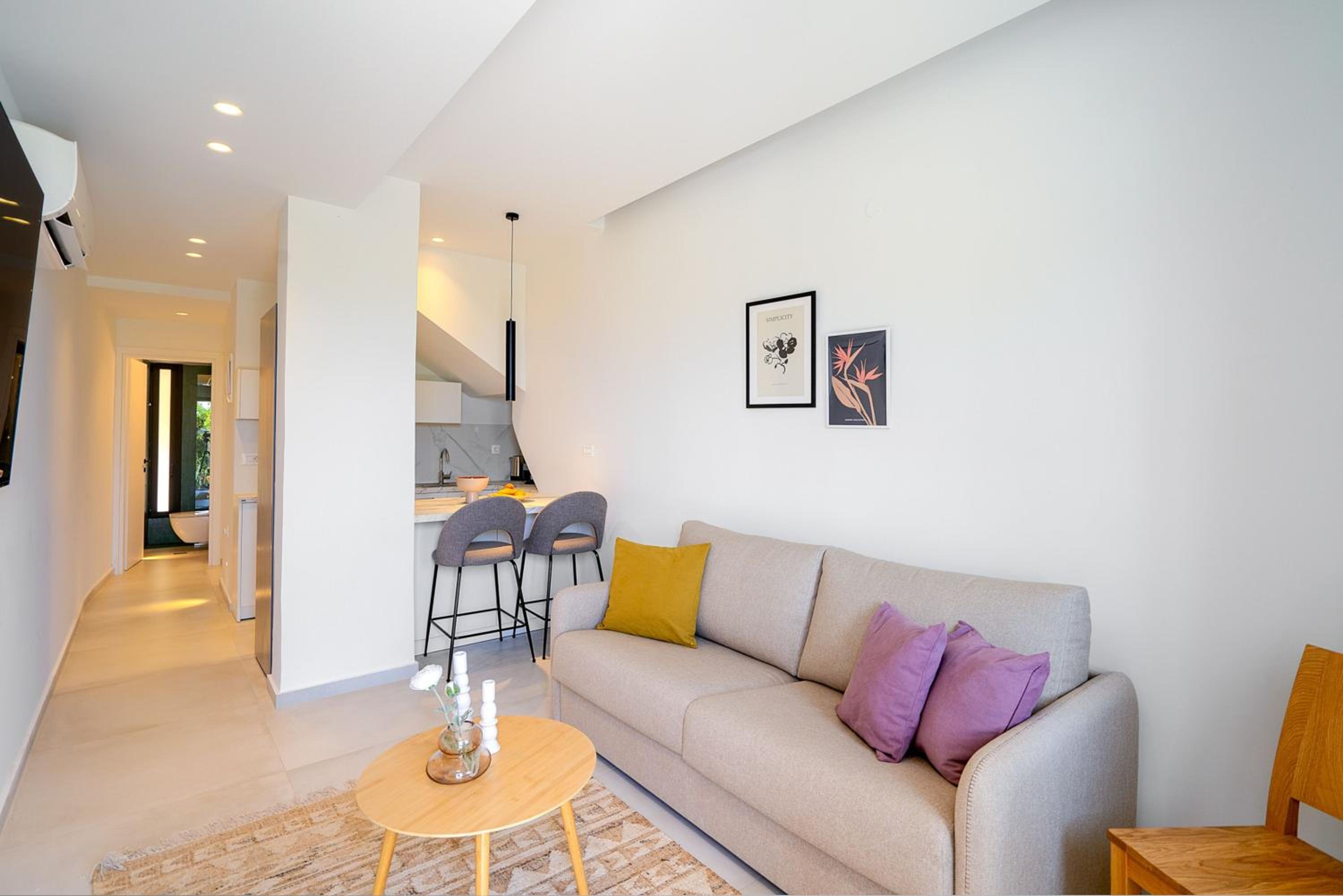 Inia Apartments